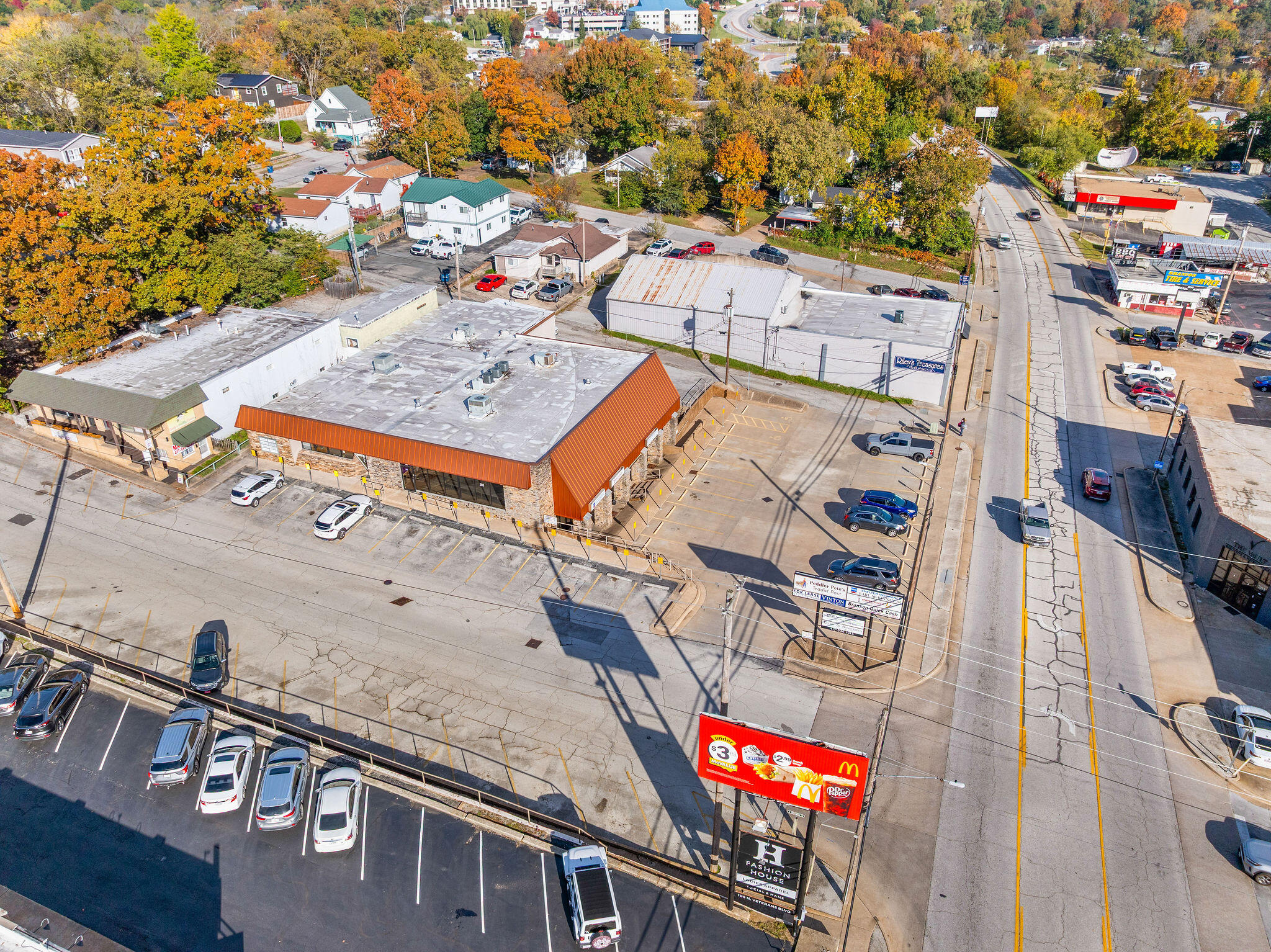 Photo 17 - Commercial Lease for sale – 205 W Atlantic Street  Branson, MO