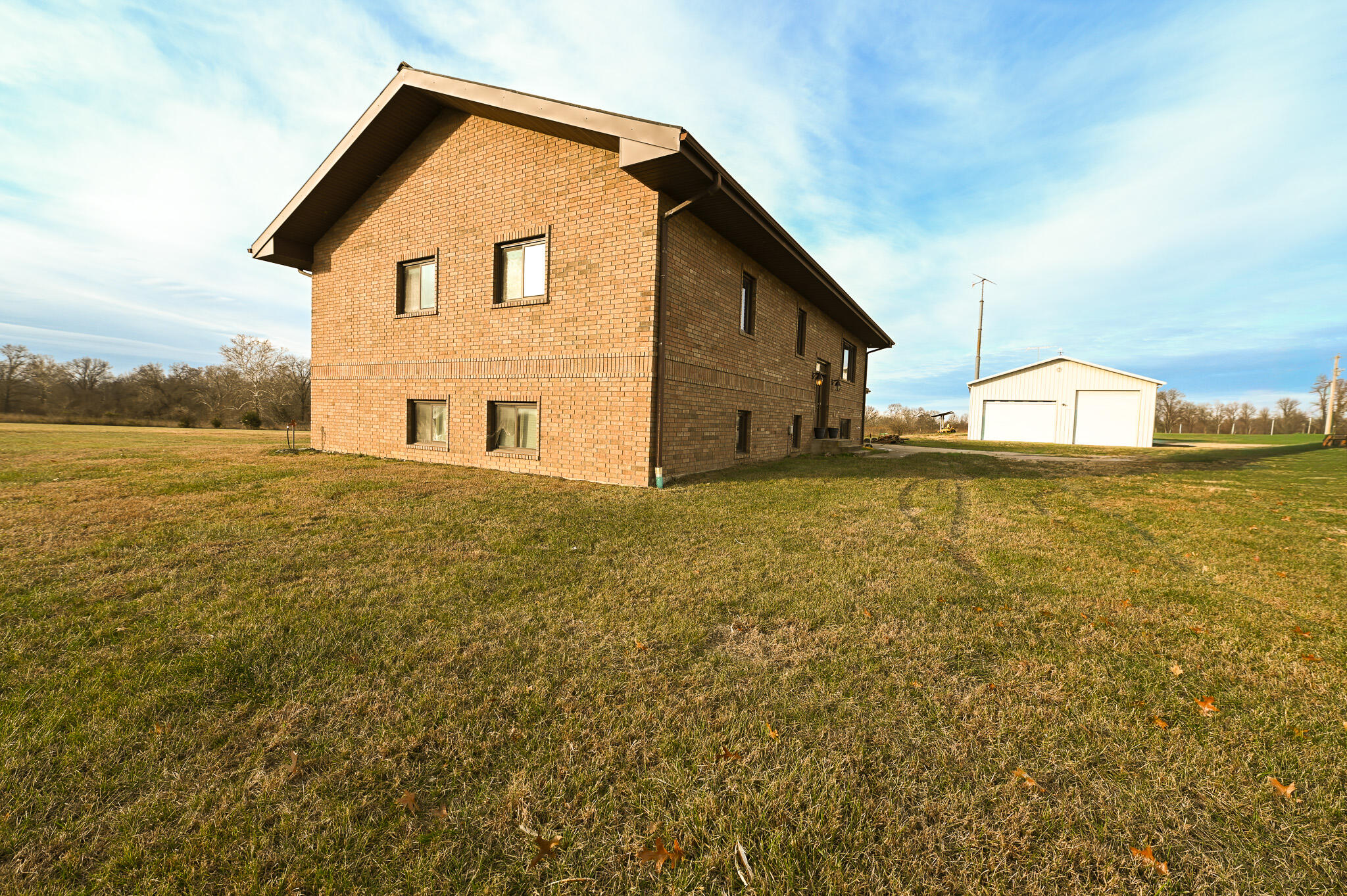 Photo 5 - Residential for sale – 27668 E Katy Track Road  Walker, MO
