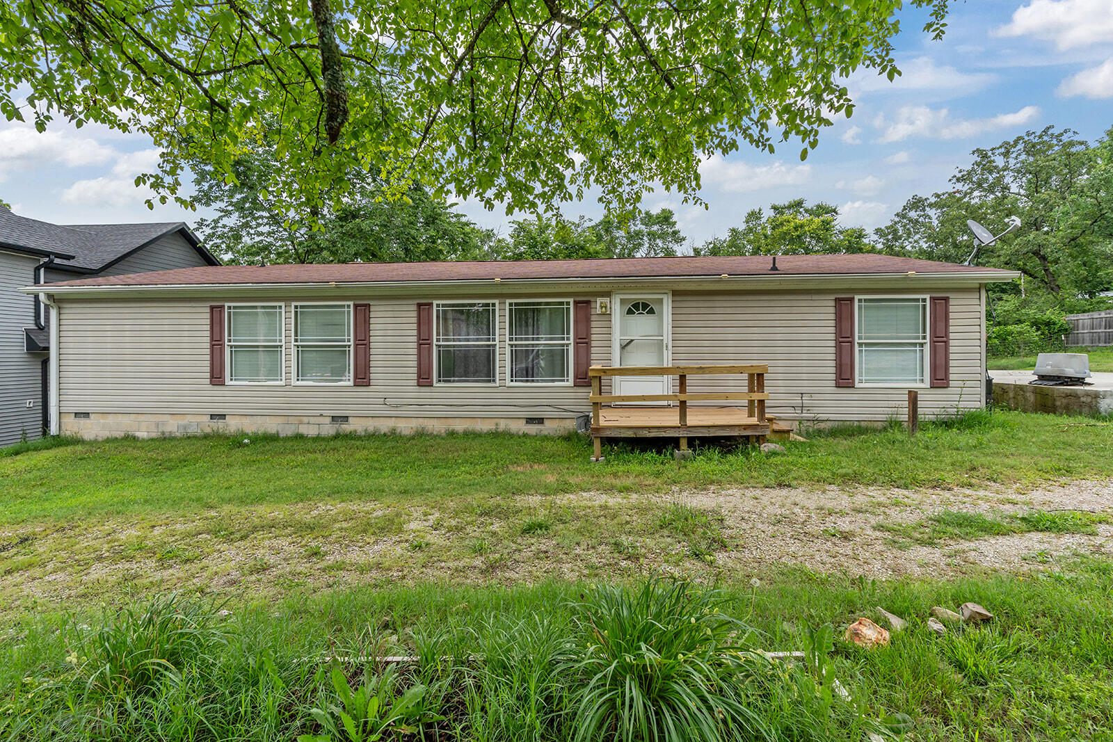 Photo 2 - Residential for sale – 4161  Oakwood Road  Merriam Woods, MO
