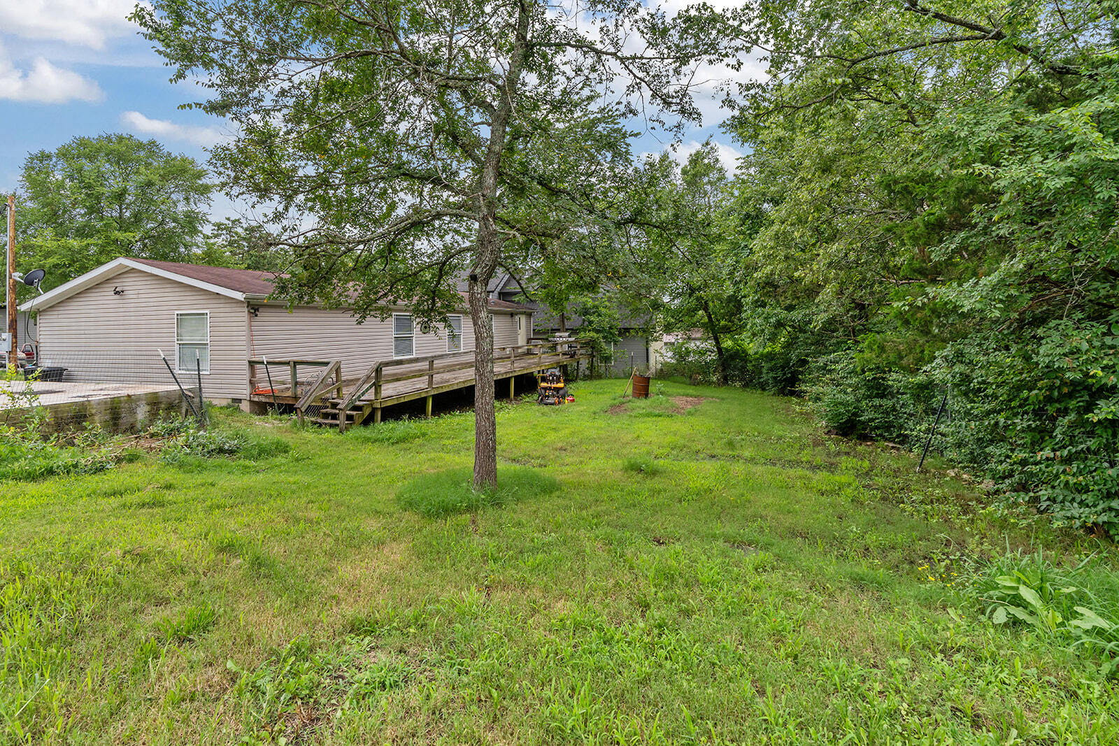 Photo 8 - Residential for sale – 4161  Oakwood Road  Merriam Woods, MO