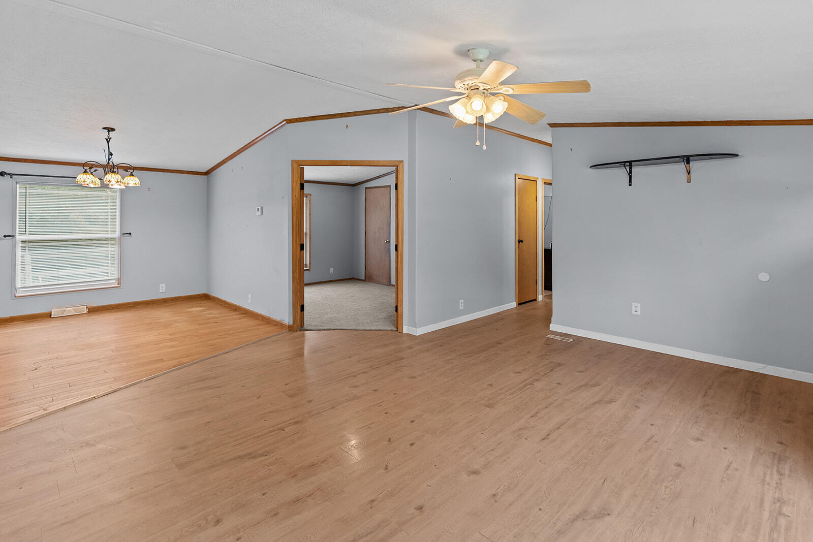 Photo 13 - Residential for sale – 4161  Oakwood Road  Merriam Woods, MO
