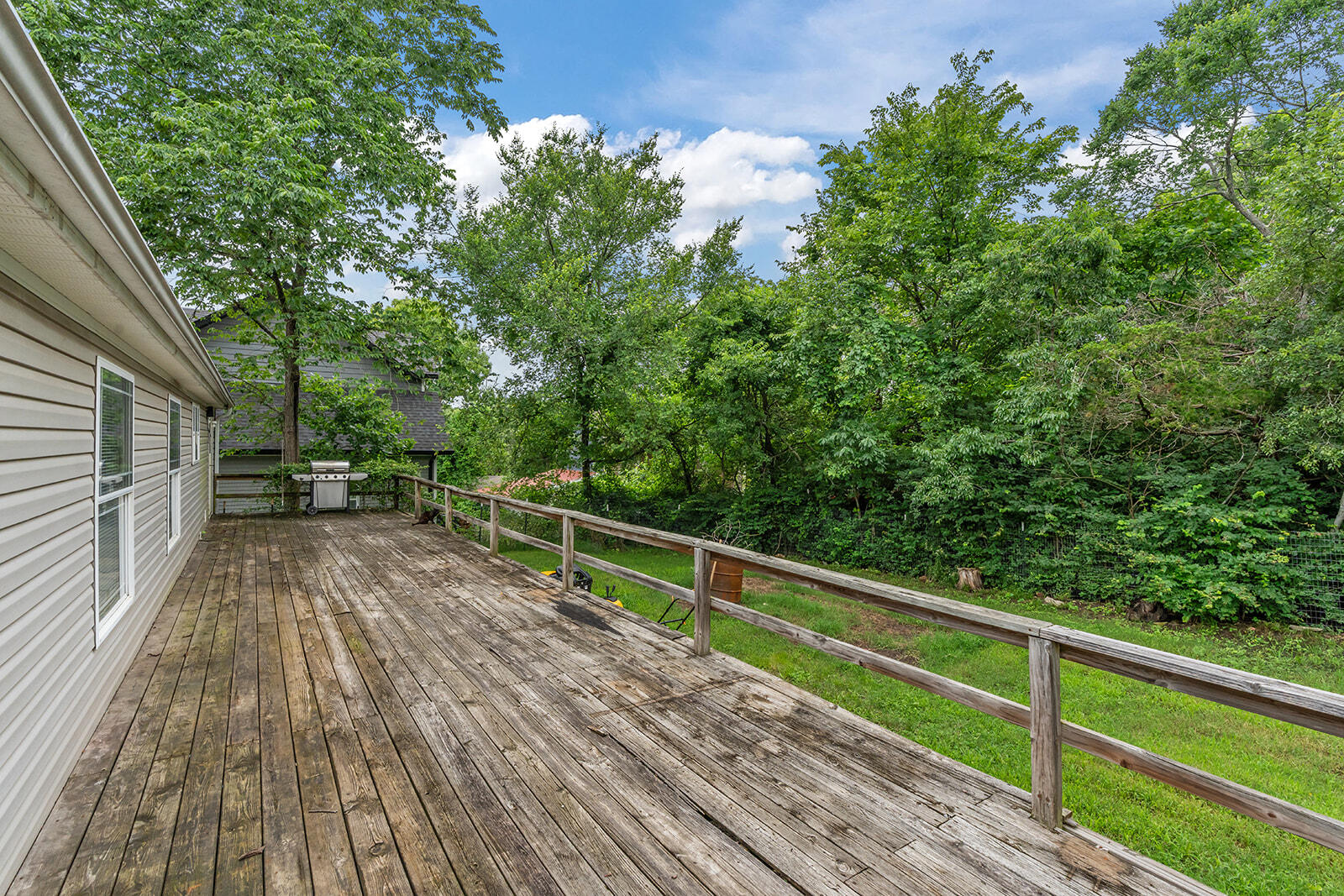Photo 6 - Residential for sale – 4161  Oakwood Road  Merriam Woods, MO