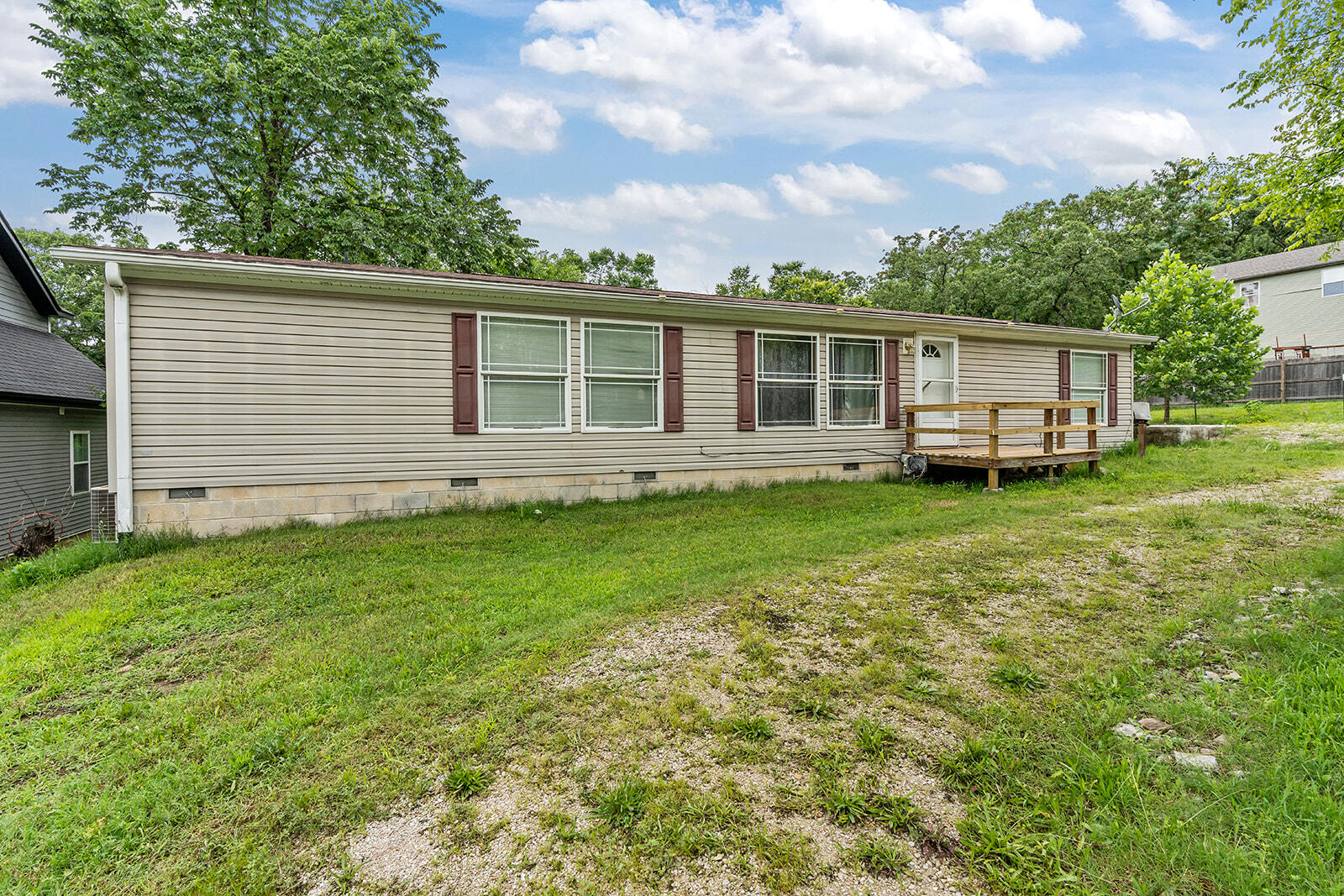 Photo 3 - Residential for sale – 4161  Oakwood Road  Merriam Woods, MO