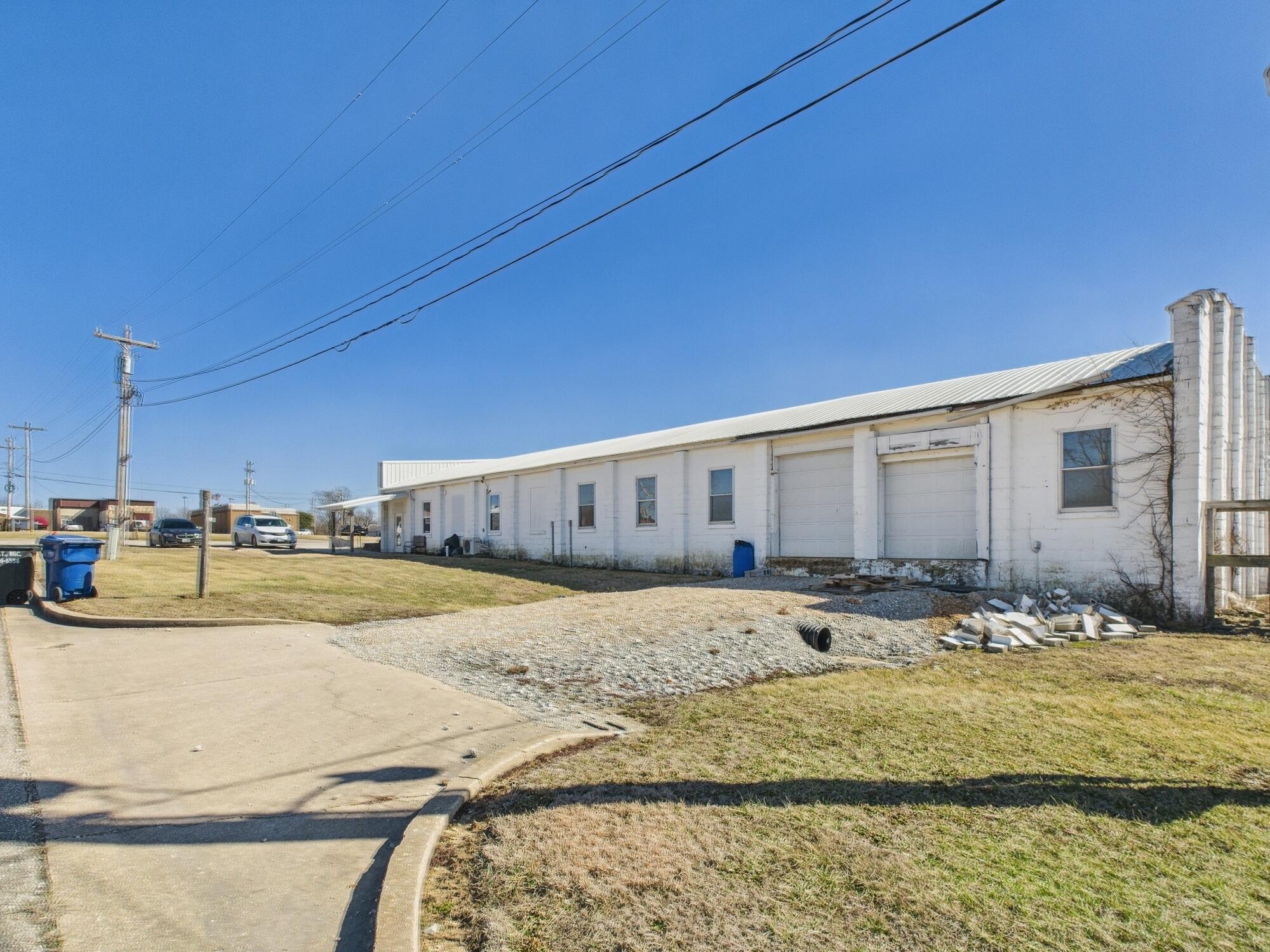 Photo 4 - Commercial Sale for sale – 115  Cedar Street  Licking, MO
