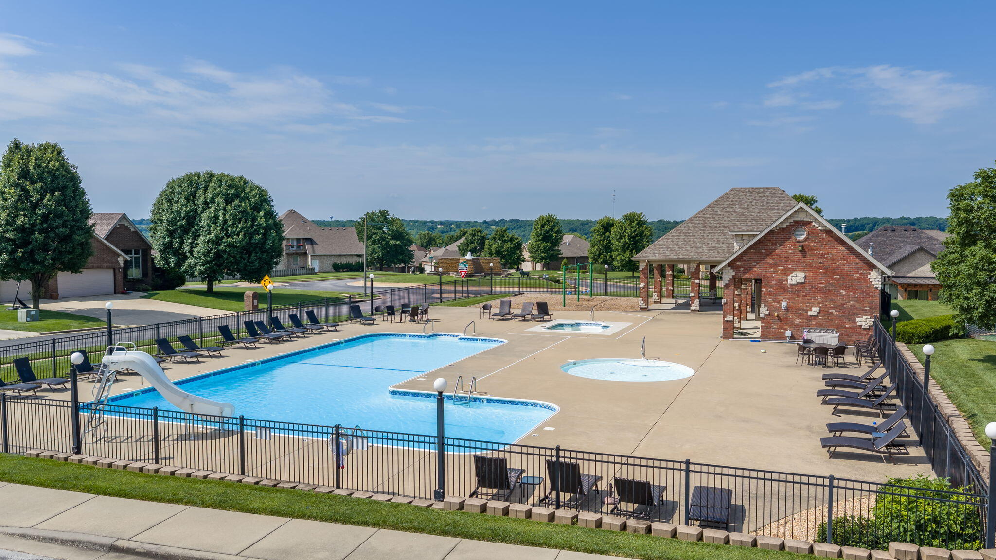 Photo 3 - Residential for sale – 5904 S Nettleton Avenue  Springfield, MO