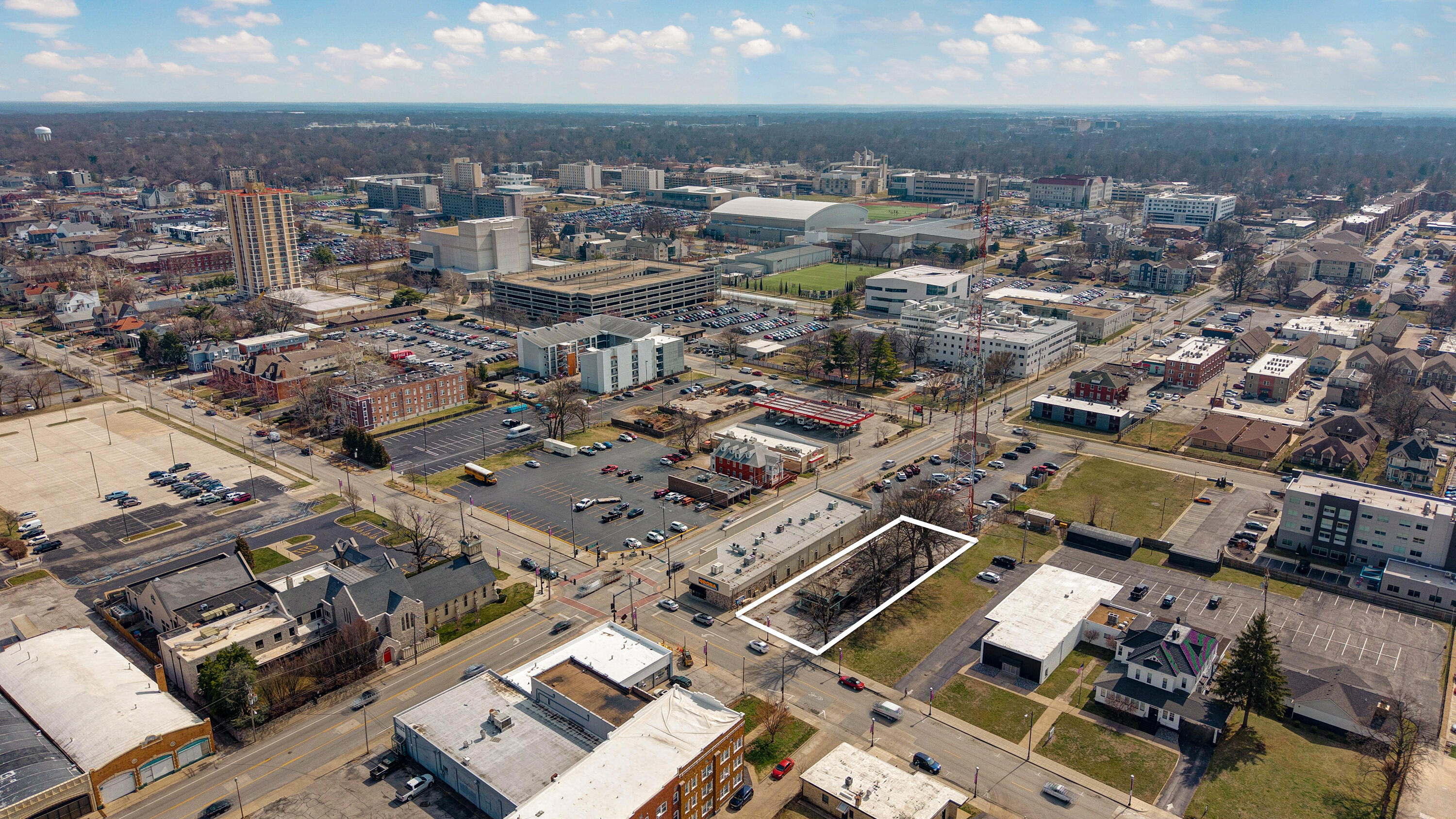 Photo 3 - Commercial Sale for sale – 532 E Walnut Street  Springfield, MO