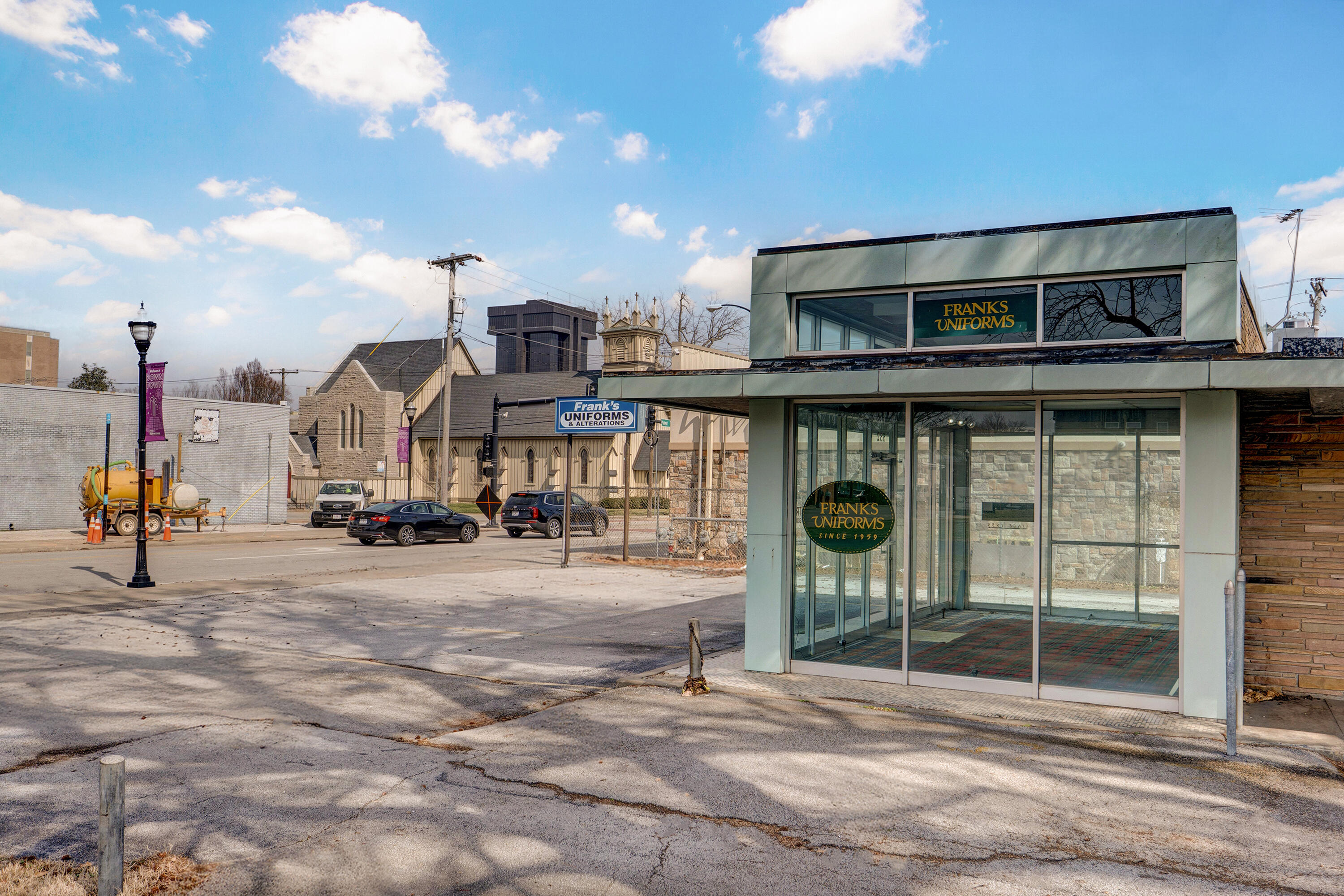 Photo 6 - Commercial Sale for sale – 532 E Walnut Street  Springfield, MO