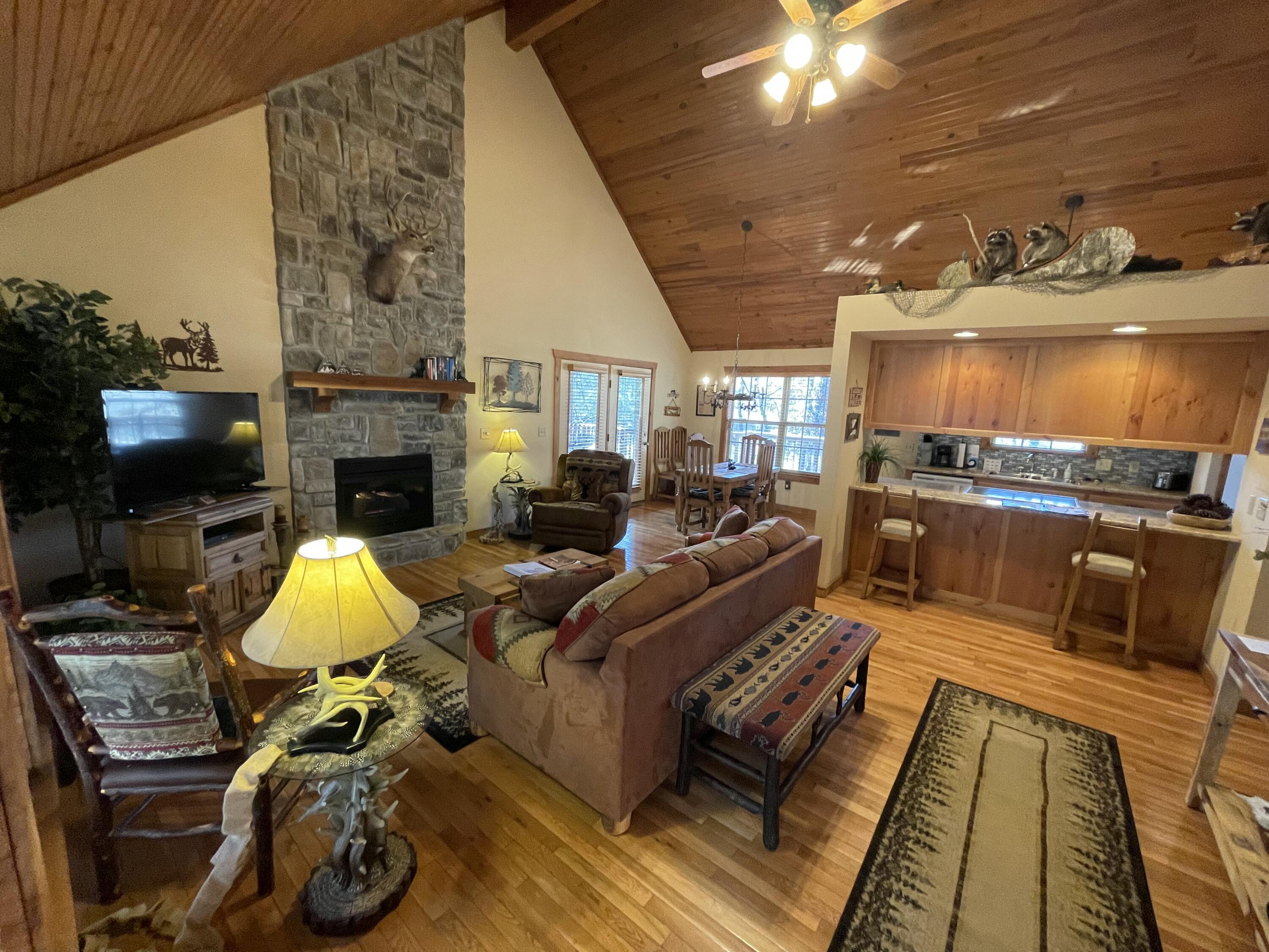 Photo 6 - Residential for sale – 101  Lost Creek Circle  Branson West, MO