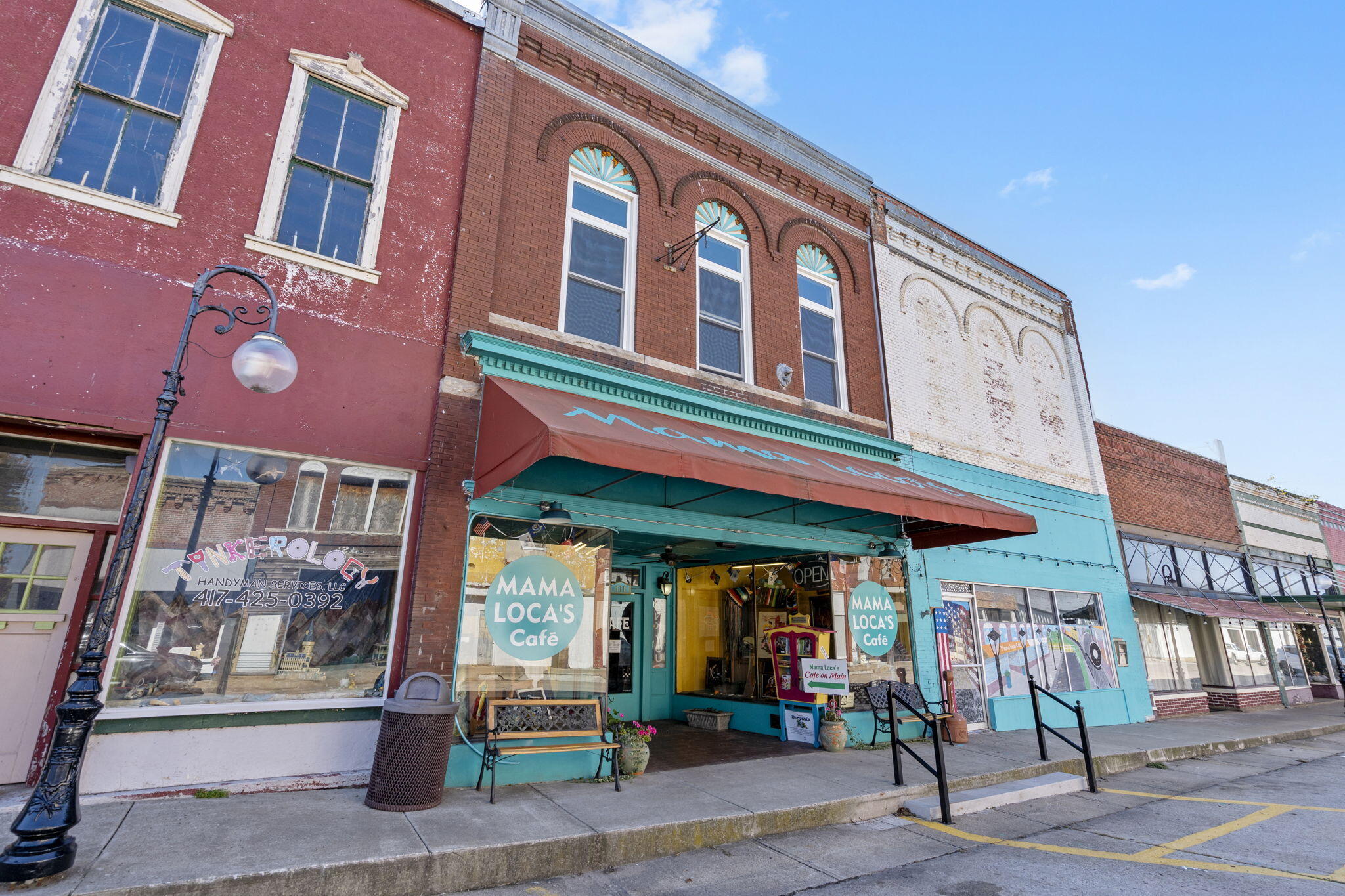Photo 3 - Commercial Sale for sale – 111-115 W Main Street  Ash Grove, MO