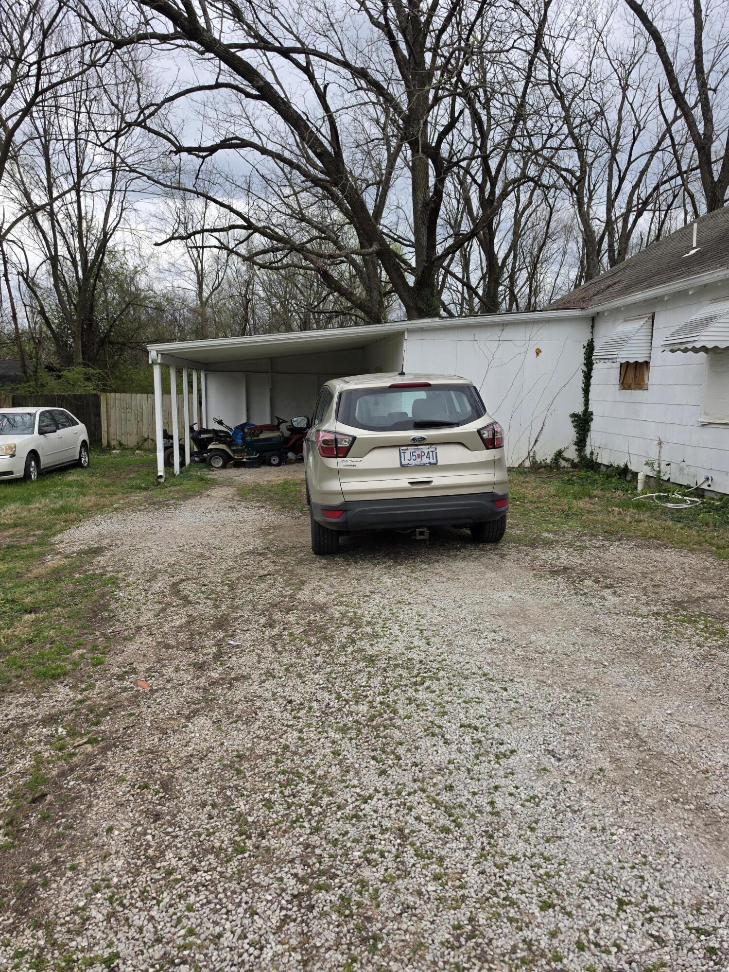 Photo 3 - Residential for sale – 2824 W Chestnut Street  Springfield, MO