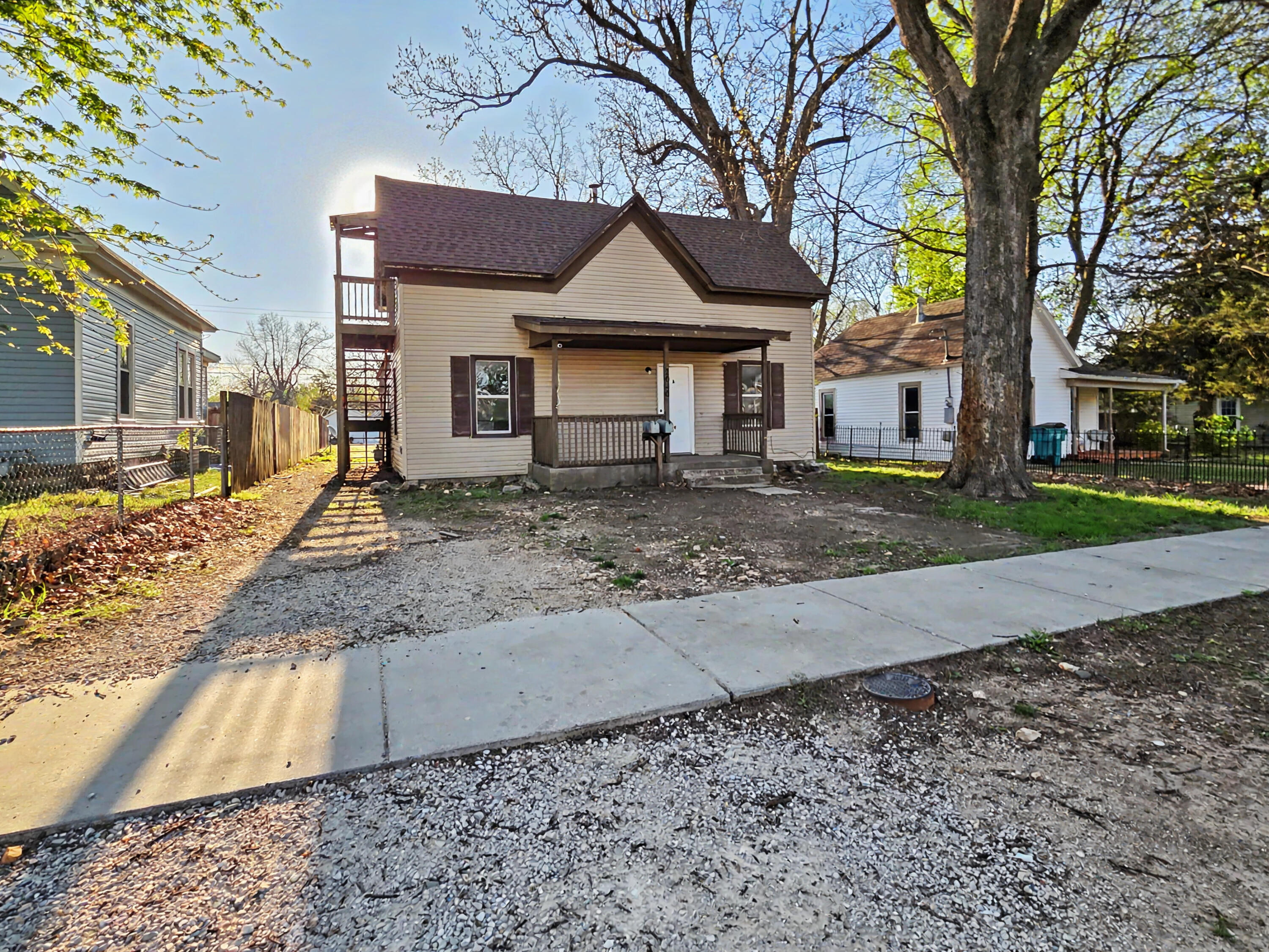 Residential Income for sale – 2040 N Prospect Avenue  Springfield, MO