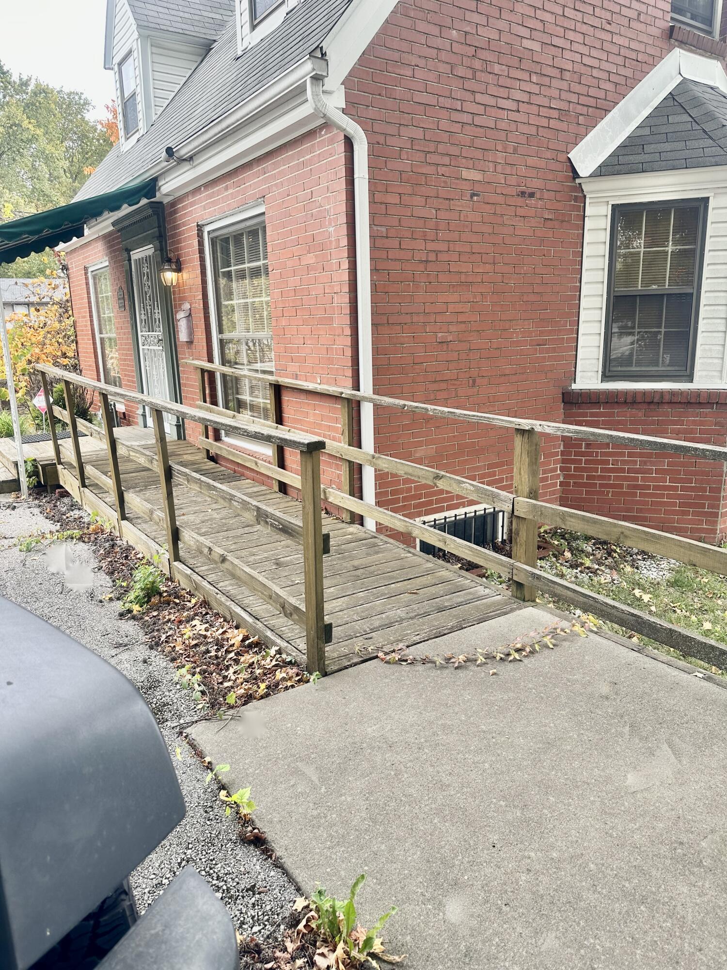 Photo 8 - Residential for sale – 1737 E Walnut Street  Springfield, MO