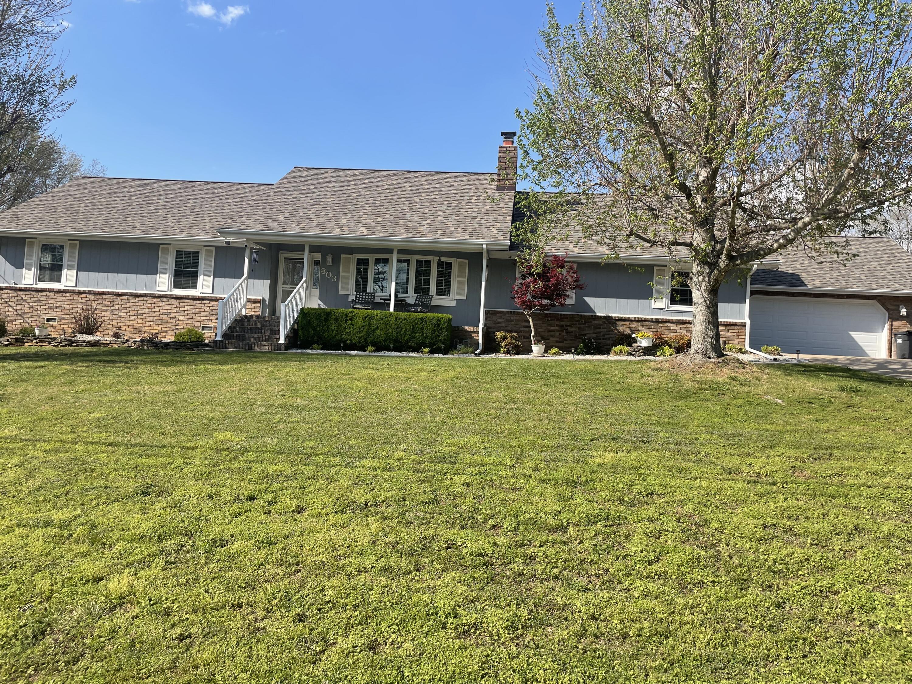 Photo 3 - Residential for sale – 803  Hickory Street  Cassville, MO