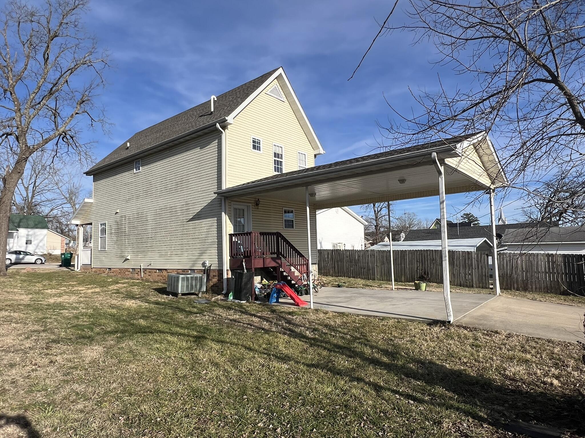 Photo 4 - Residential for sale – 208 W 3rd Street  Willow Springs, MO