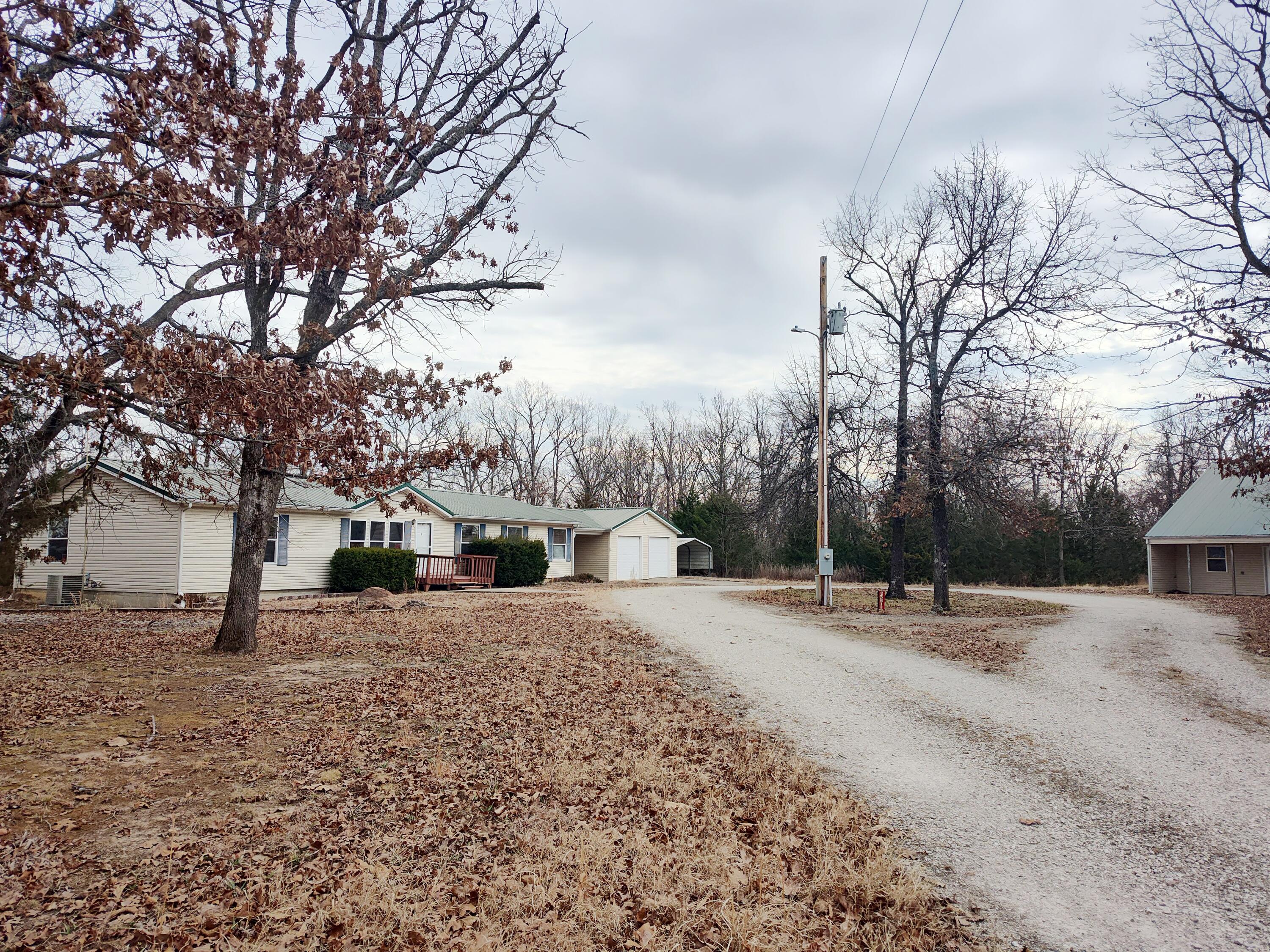 Photo 7 - Residential for sale – 25611  County Road 324   Pittsburg, MO