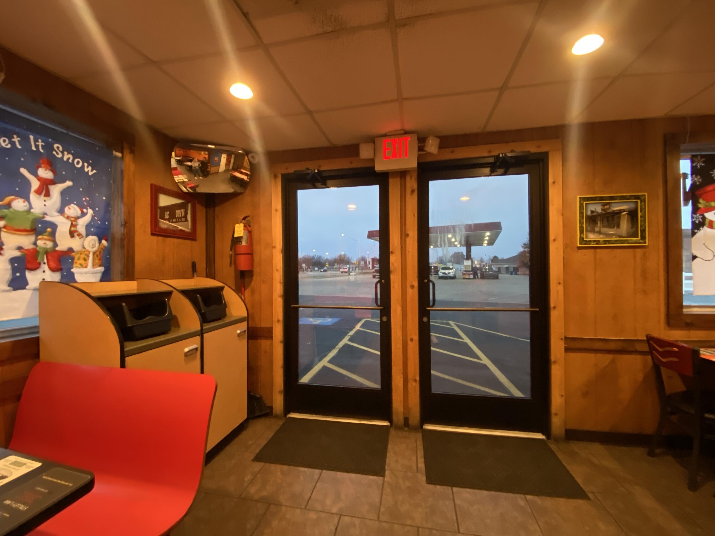 Photo 3 - Commercial Sale for sale – 2230  Fairlawn Drive  Carthage, MO