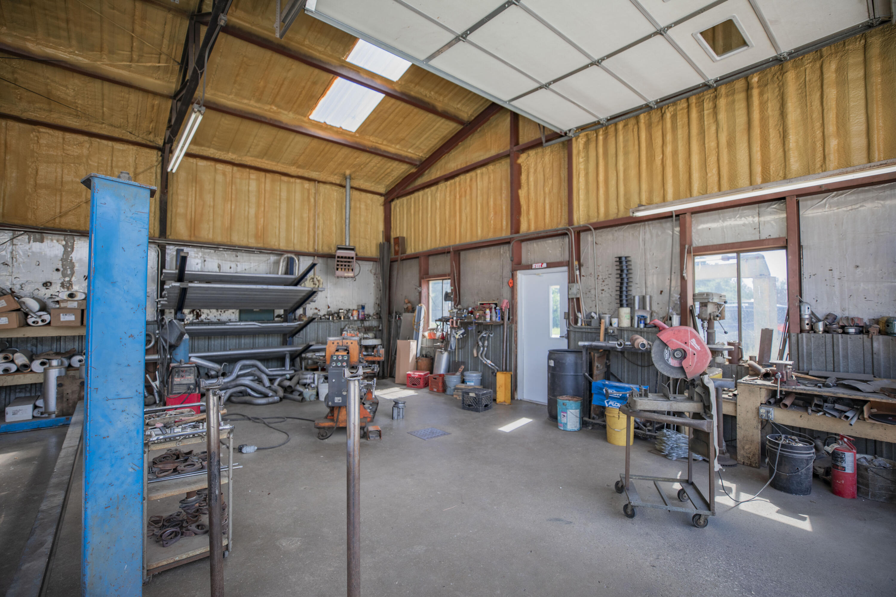 Photo 5 - Commercial Sale for sale – 1114 W Broadway Street  Bolivar, MO