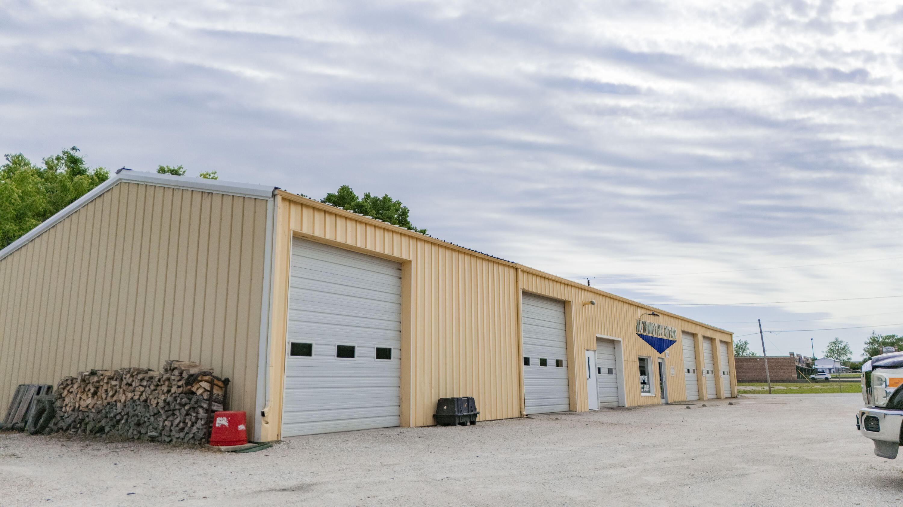Photo 31 - Commercial Sale for sale – 1114 W Broadway Street  Bolivar, MO