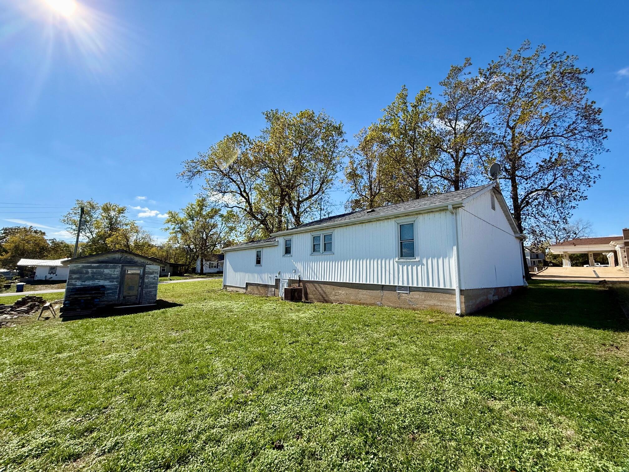 Photo 13 - Residential for sale – 408 S 2nd Street  Houston, MO