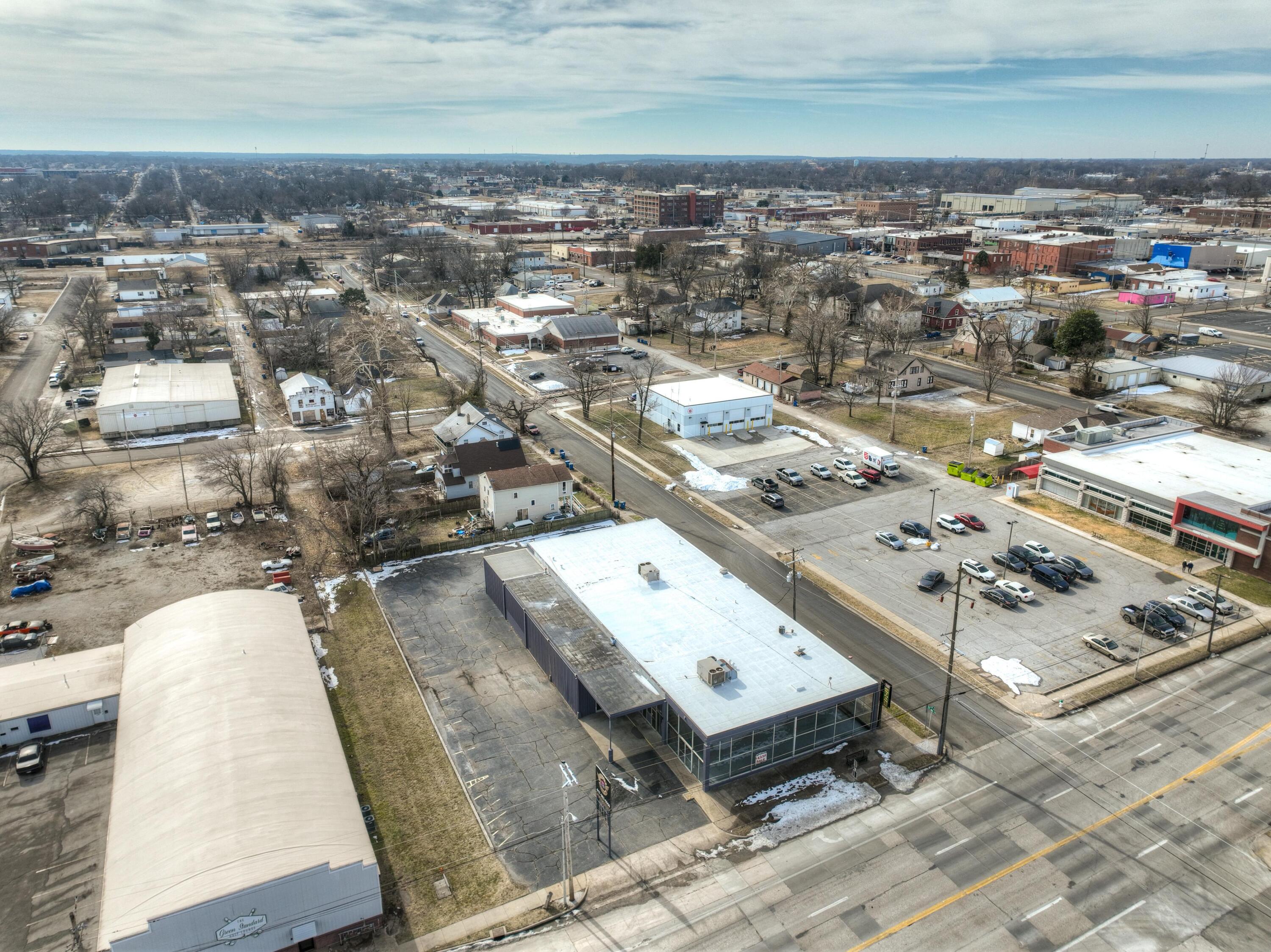 Photo 39 - Commercial Sale for sale – 402 E 7th Street  Joplin, MO