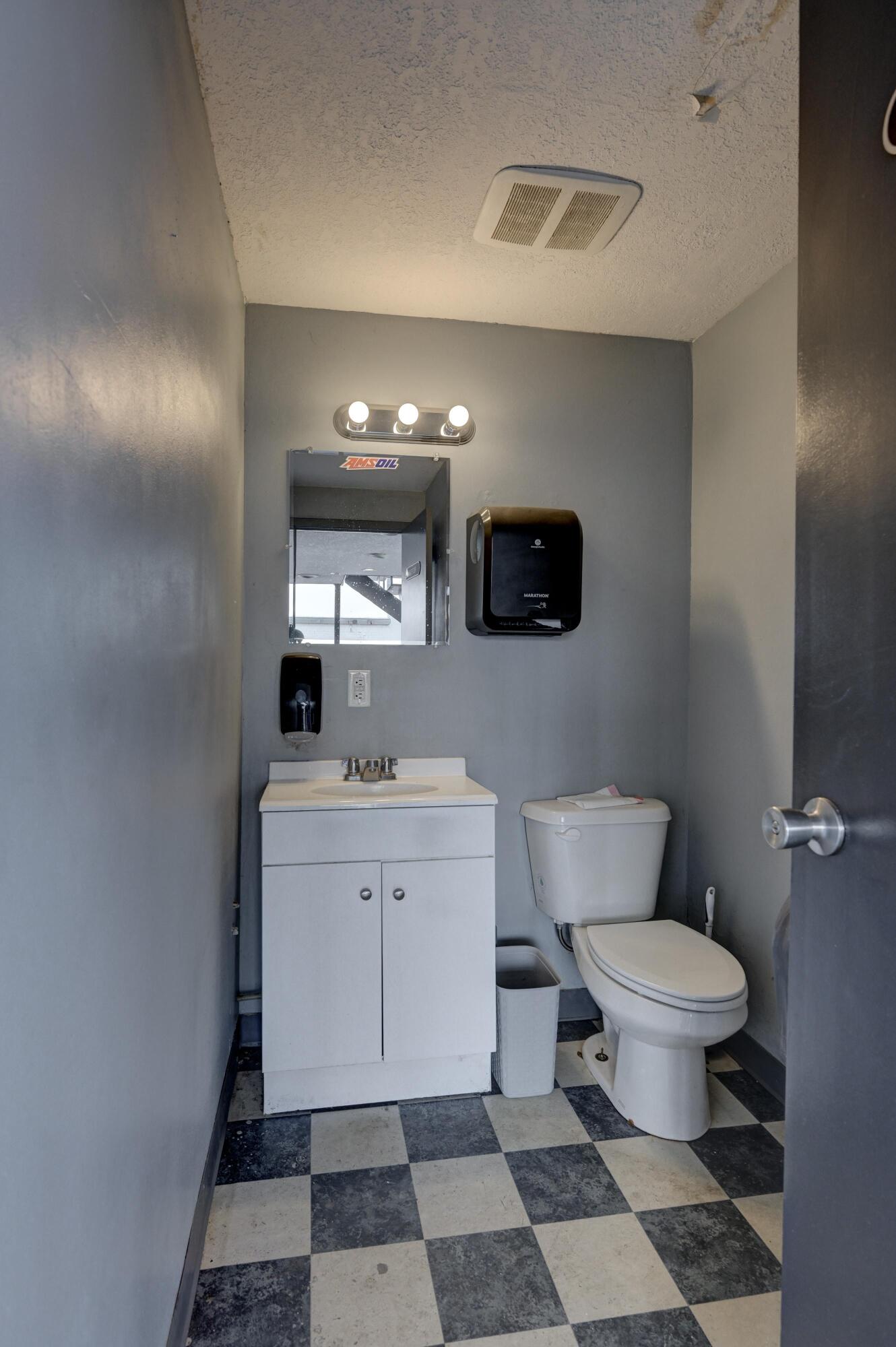 Photo 30 - Commercial Sale for sale – 402 E 7th Street  Joplin, MO