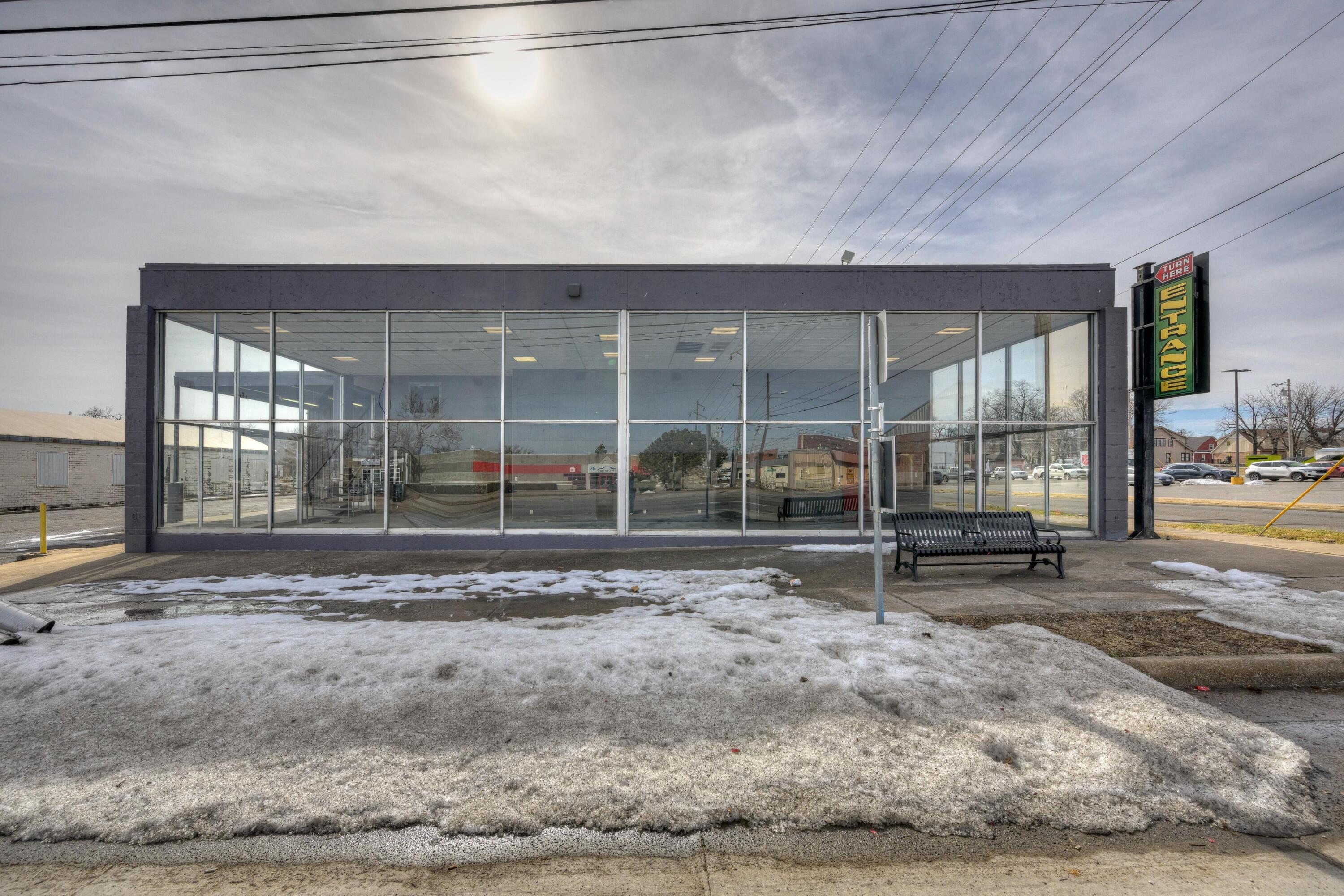 Photo 3 - Commercial Sale for sale – 402 E 7th Street  Joplin, MO