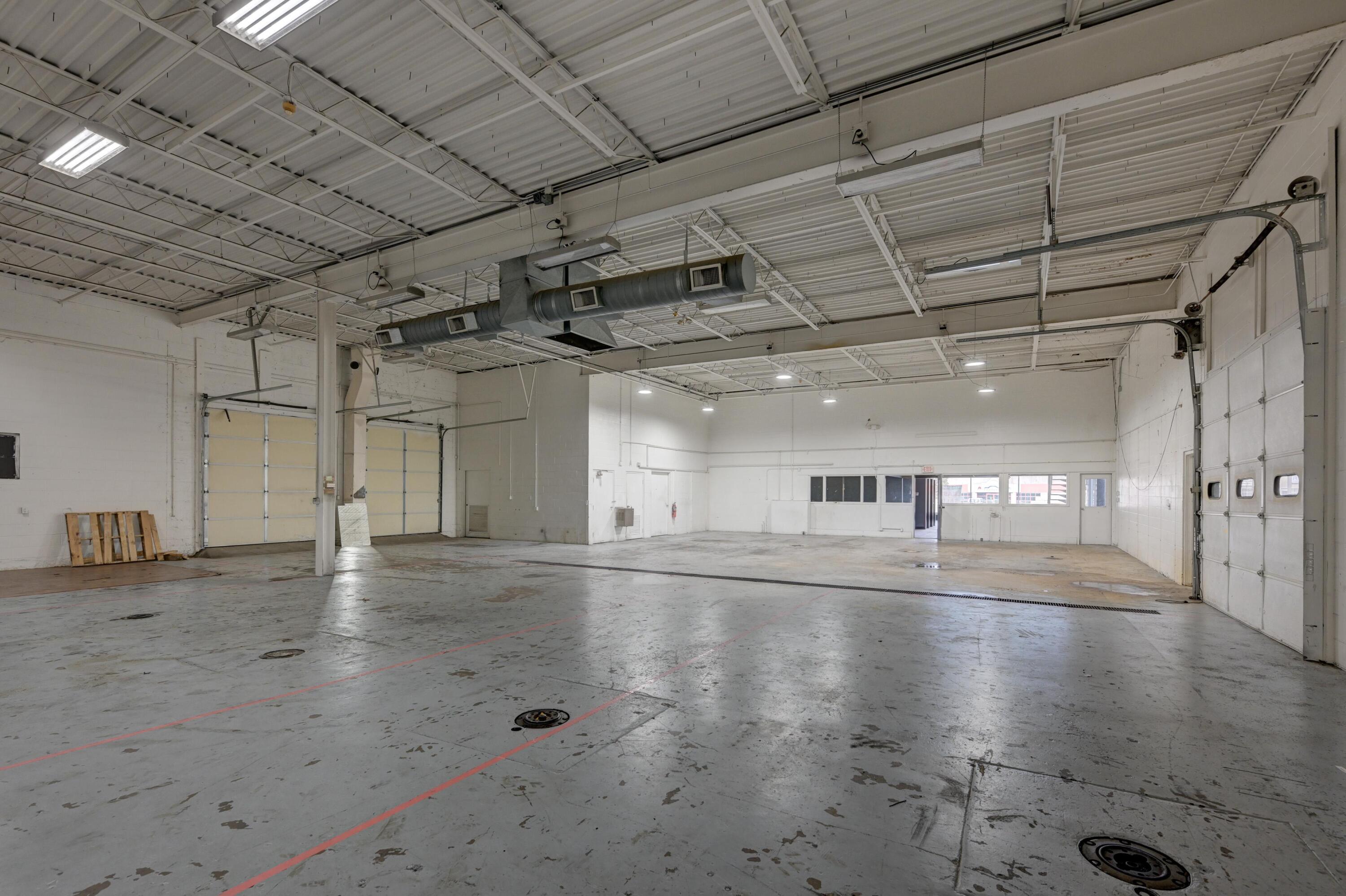 Photo 11 - Commercial Sale for sale – 402 E 7th Street  Joplin, MO