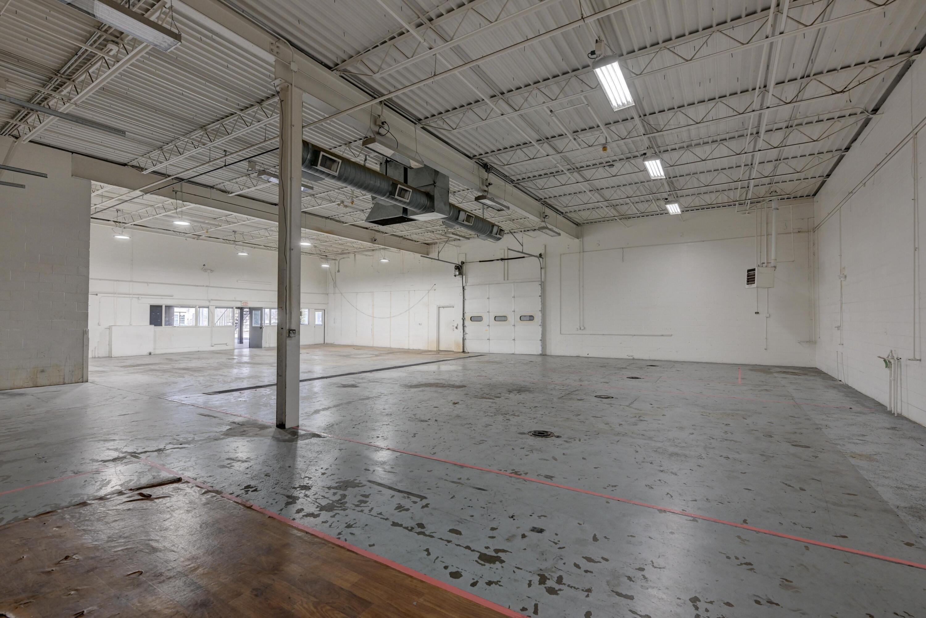 Photo 10 - Commercial Sale for sale – 402 E 7th Street  Joplin, MO
