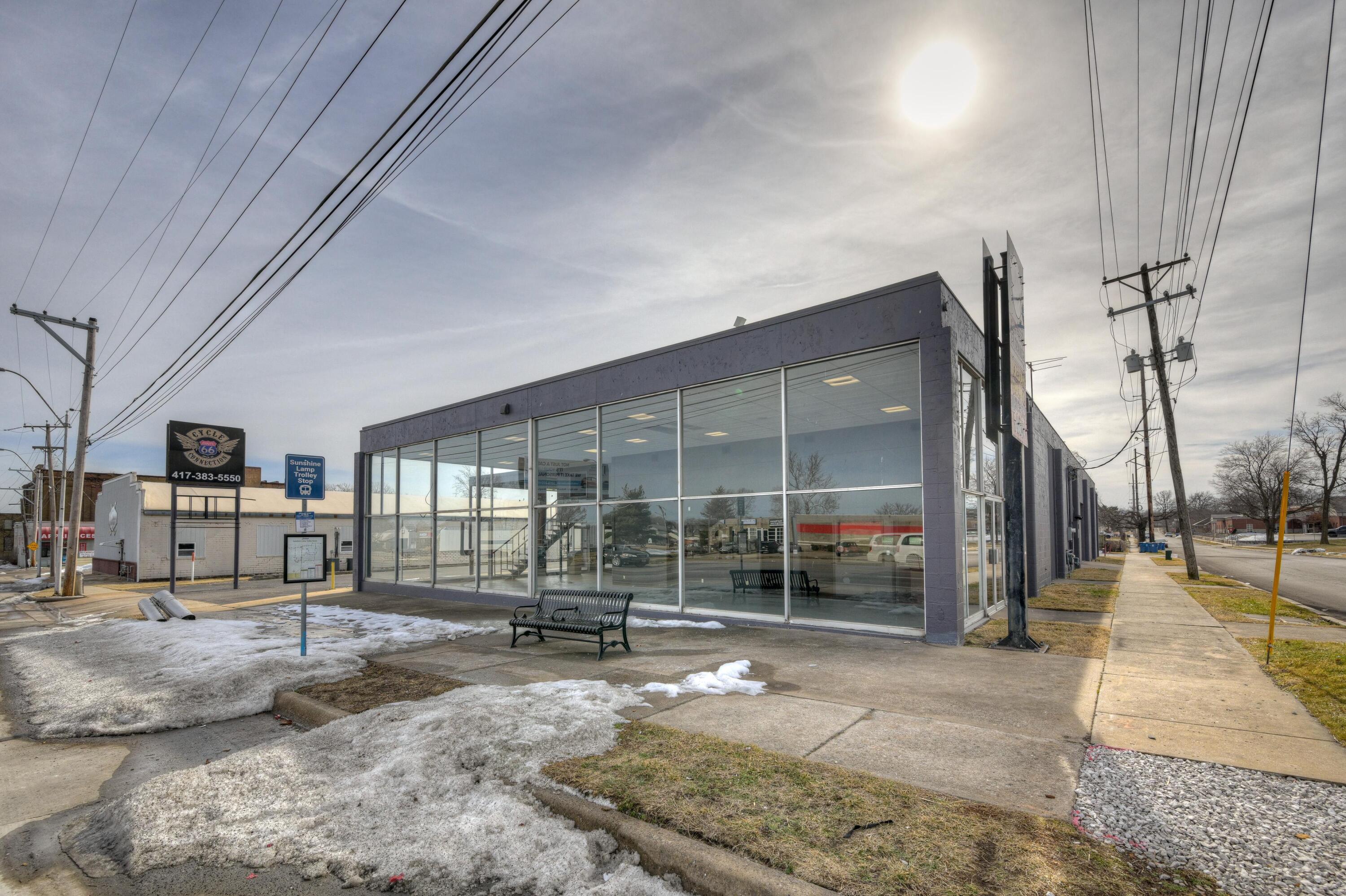 Photo 2 - Commercial Sale for sale – 402 E 7th Street  Joplin, MO