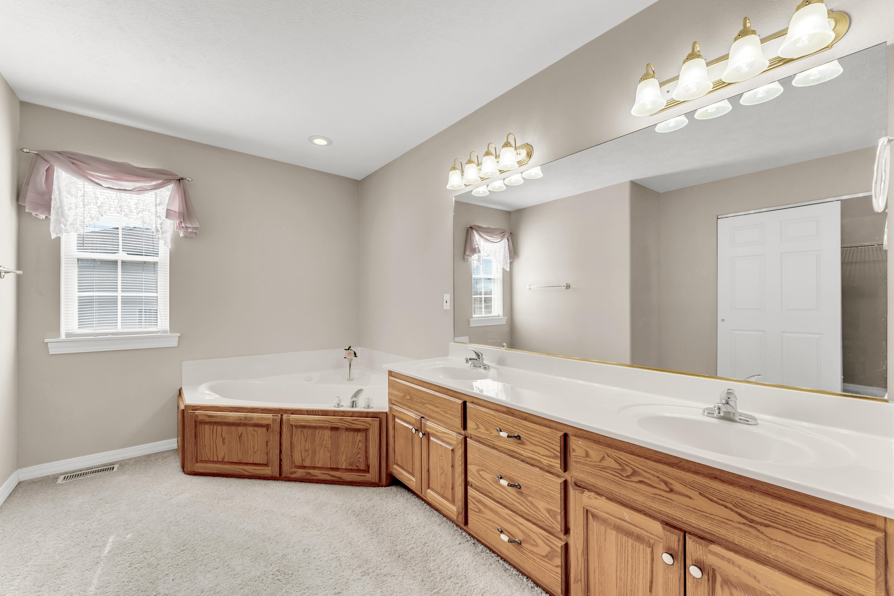 Photo 24 - Residential for sale – 1518 W Stagecoach Court  Nixa, MO