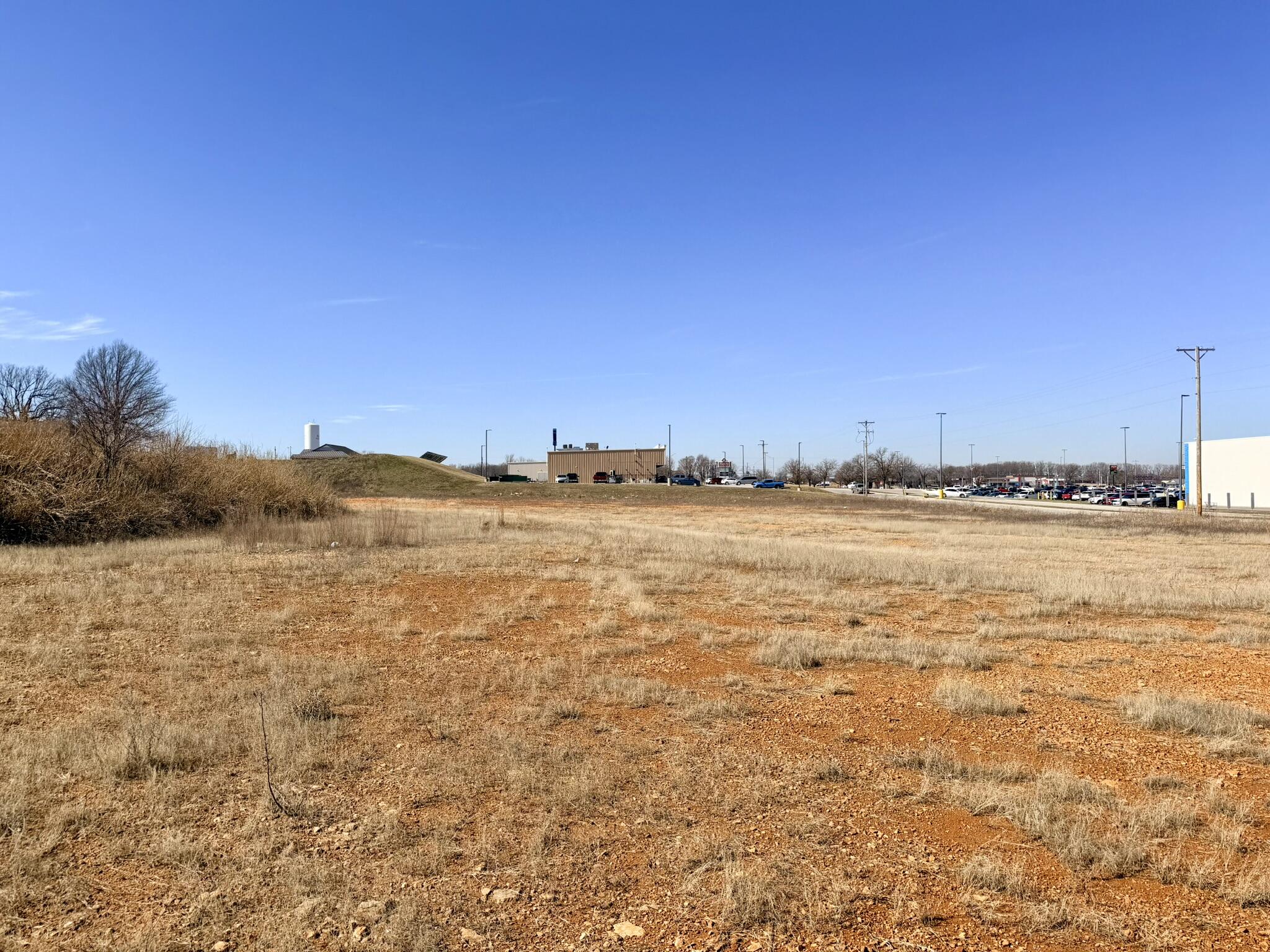Photo 5 - Commercial Sale for sale – 000 E Dyer   Aurora, MO