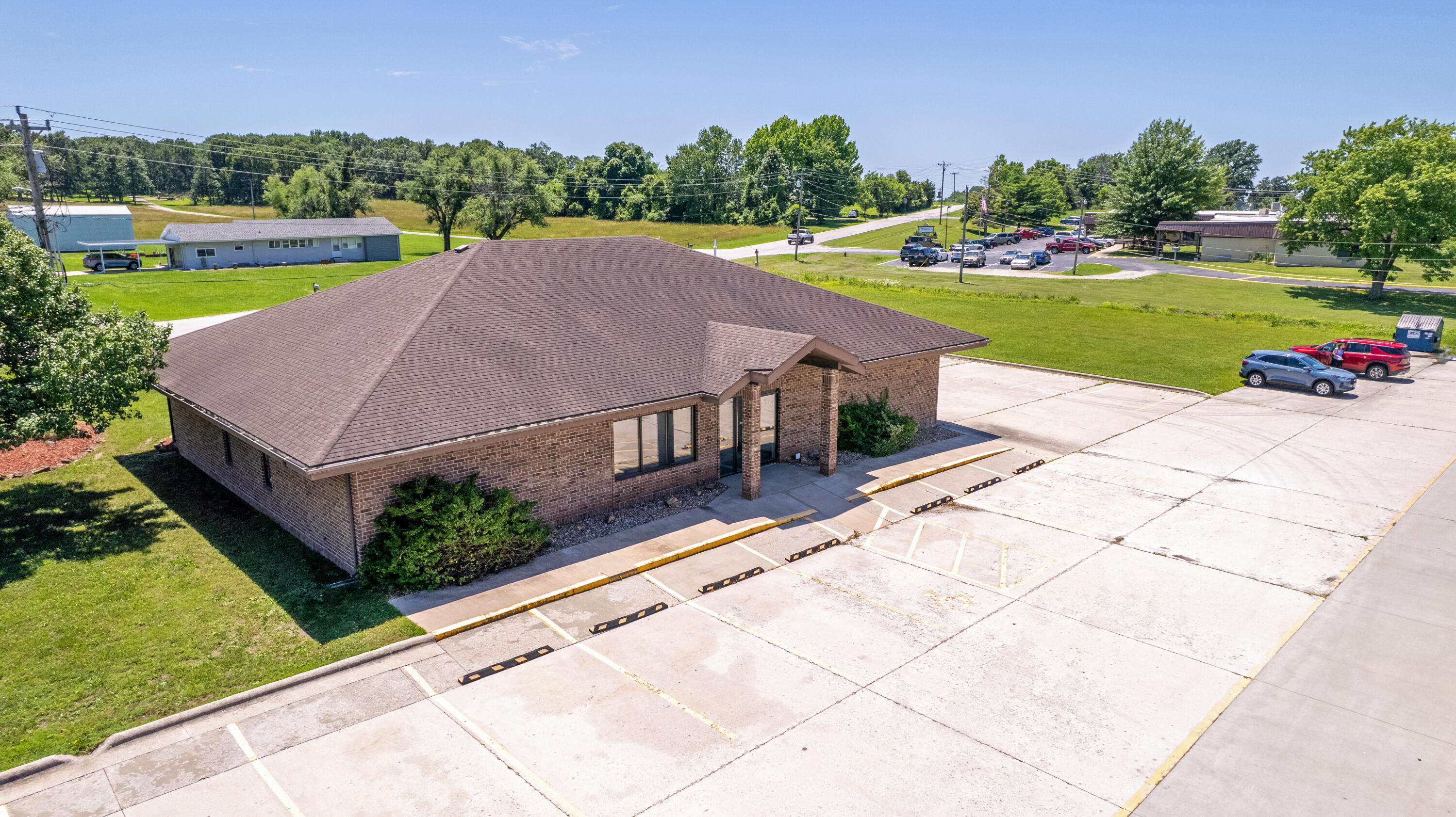 Commercial Sale for sale – 497  Pomme De Terre Drive  Marshfield, MO