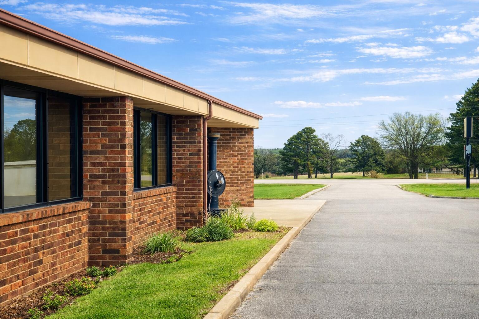 Photo 6 - Commercial Sale for sale – 1415  Sam Houston Boulevard  Houston, MO