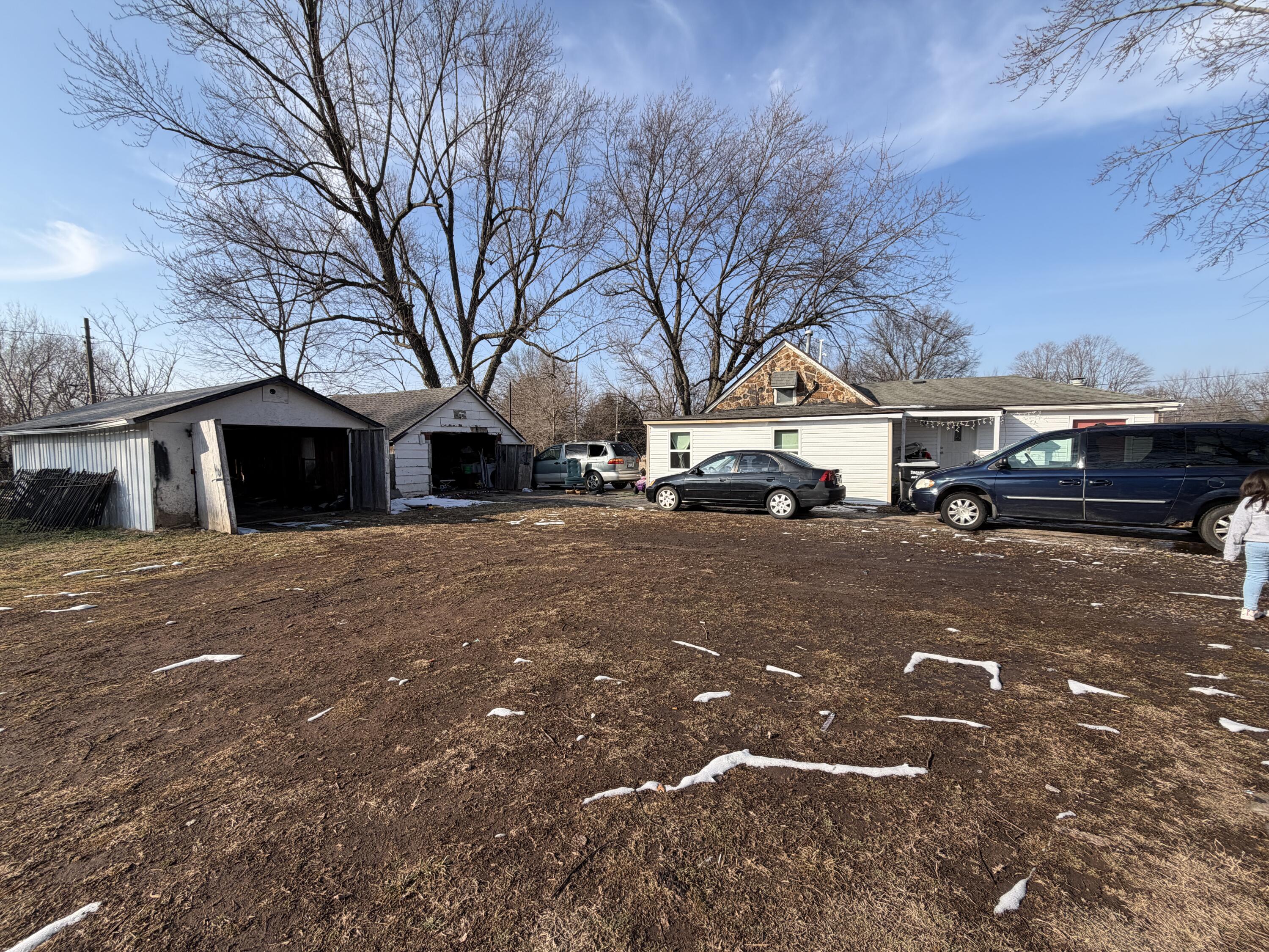 Photo 3 - Residential for sale – 627 N Forest Avenue  Springfield, MO