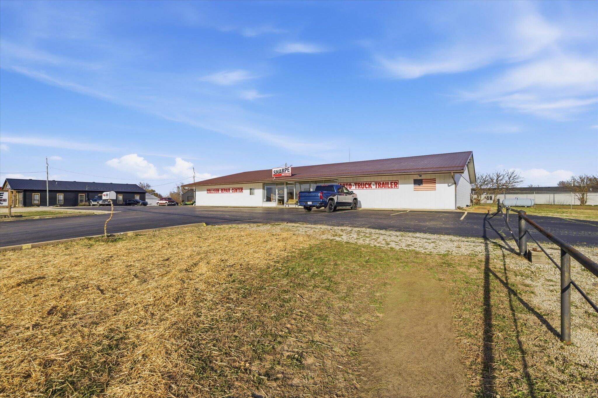 Photo 3 - Commercial Sale for sale – 846 S Ash Street  Buffalo, MO