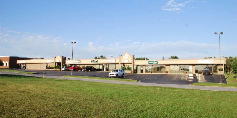 Commercial Lease for sale – 212 S Village Center   Nixa, MO