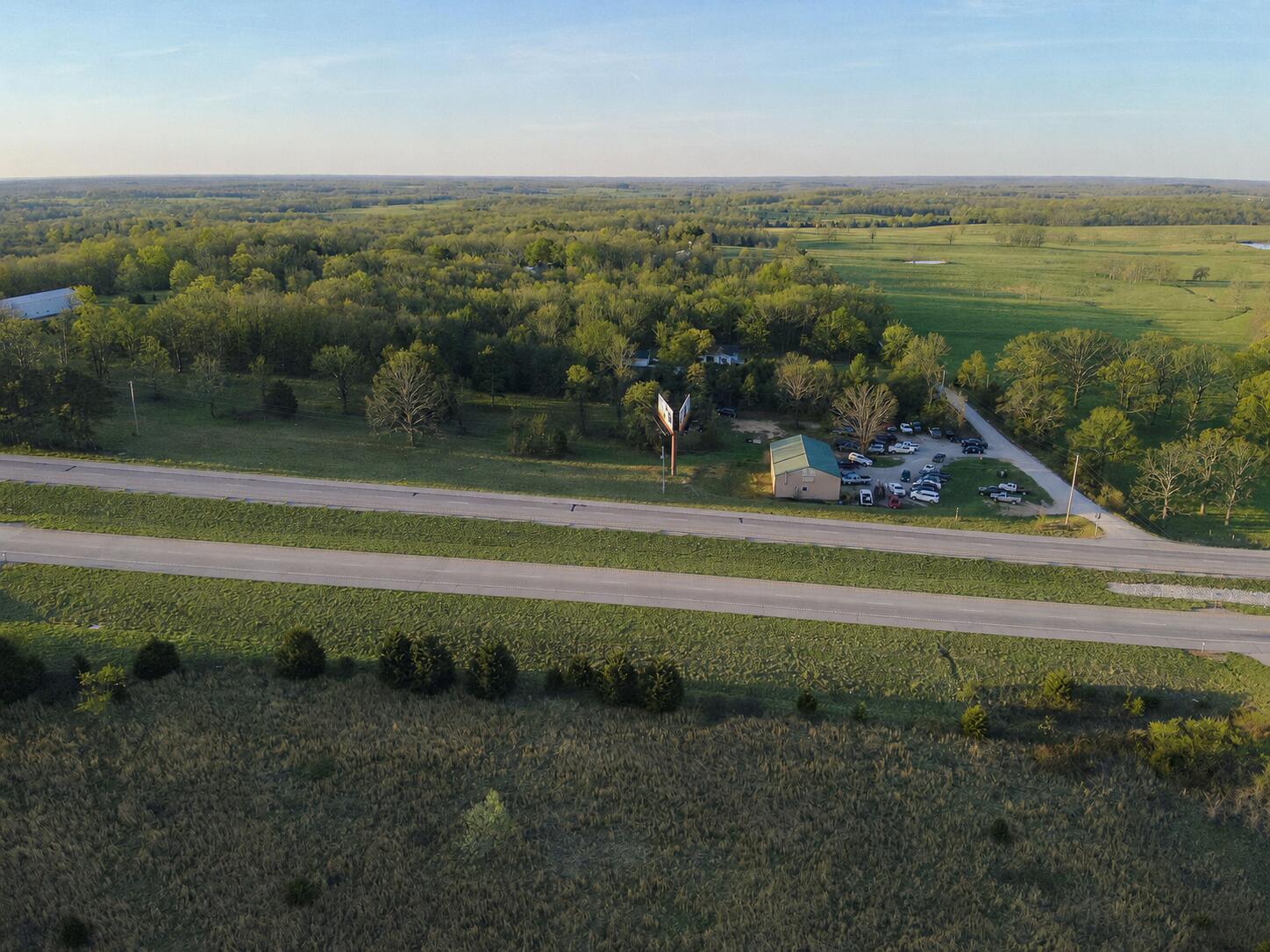 Photo 3 - Commercial Sale for sale – 1618  County Road 2950   Mountain View, MO