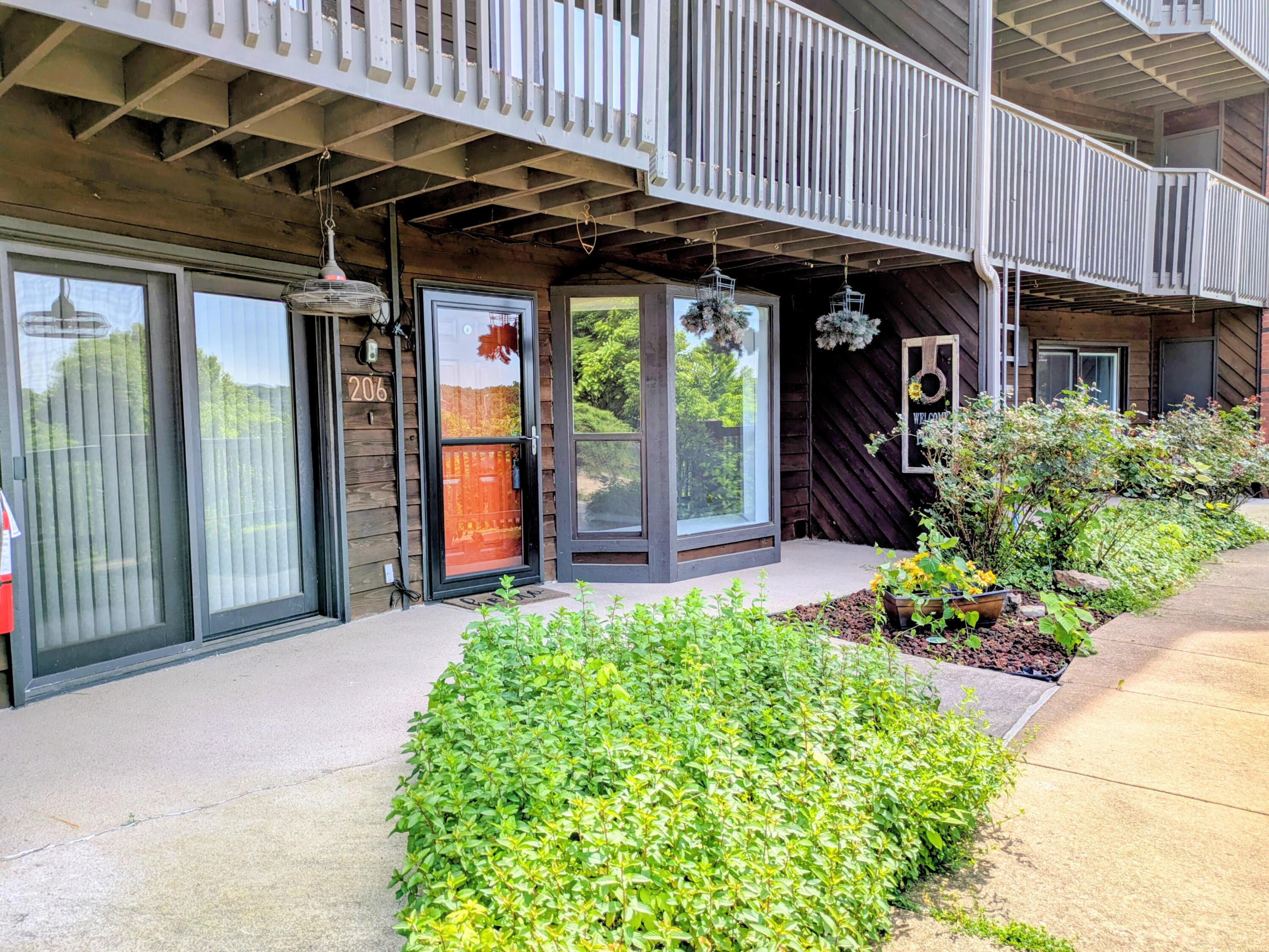 Photo 2 - Residential for sale – 150  Sunken Forest Dr.  8-206   Forsyth, MO