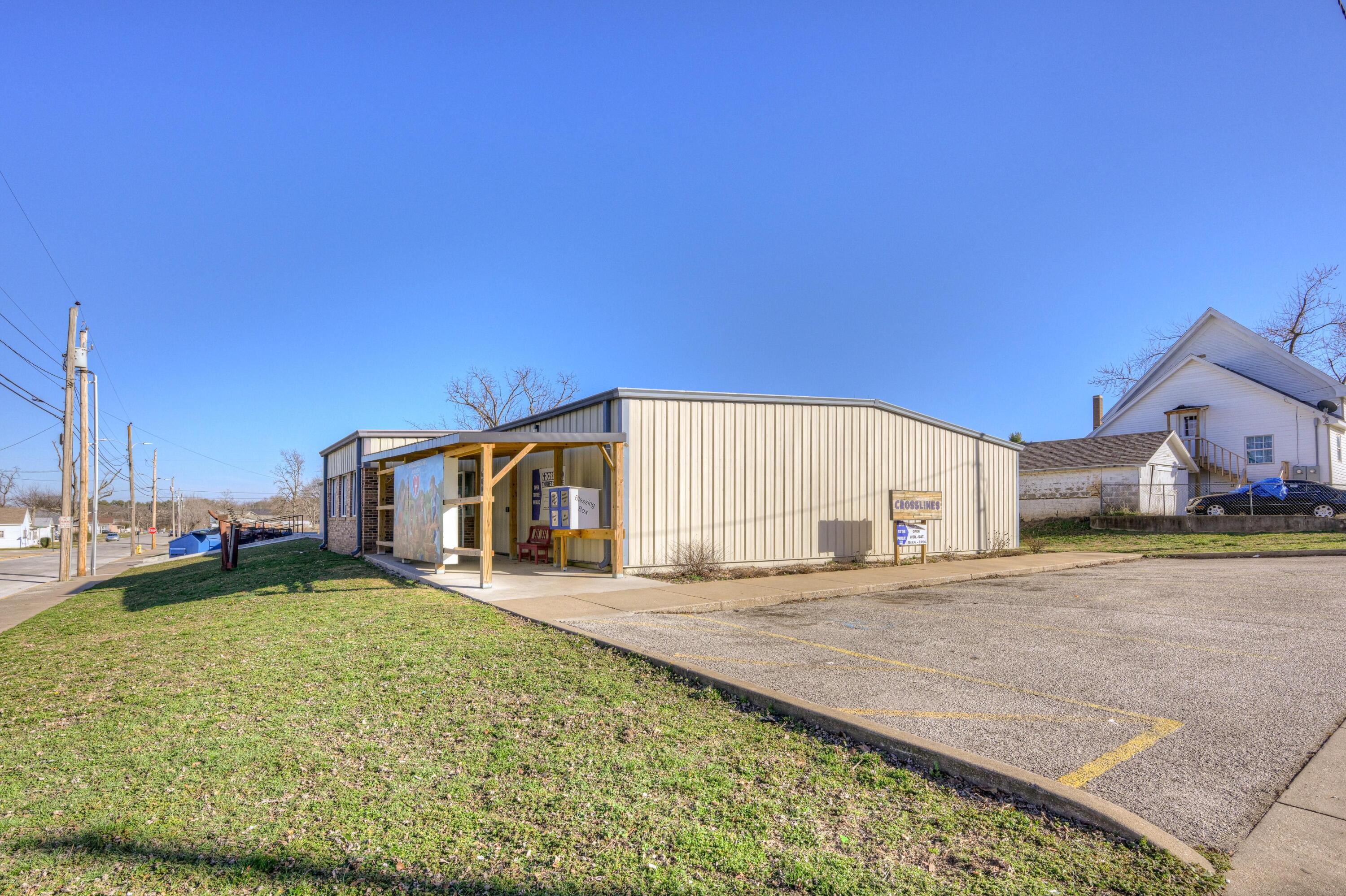 Commercial Sale for sale – 600 E 6th Street  Carthage, MO