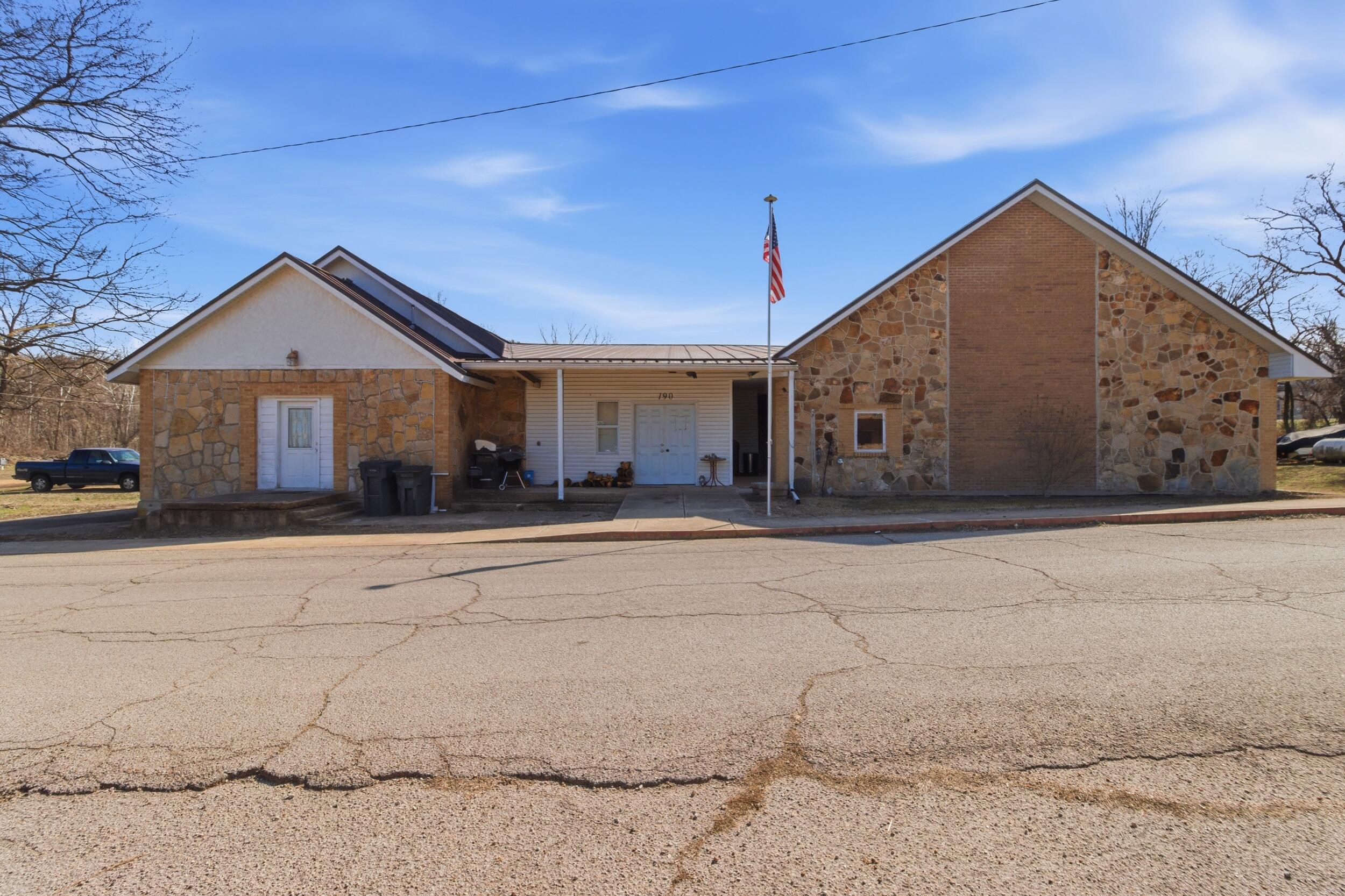 Photo 31 - Residential for sale – 190 W Main Street  Gainesville, MO
