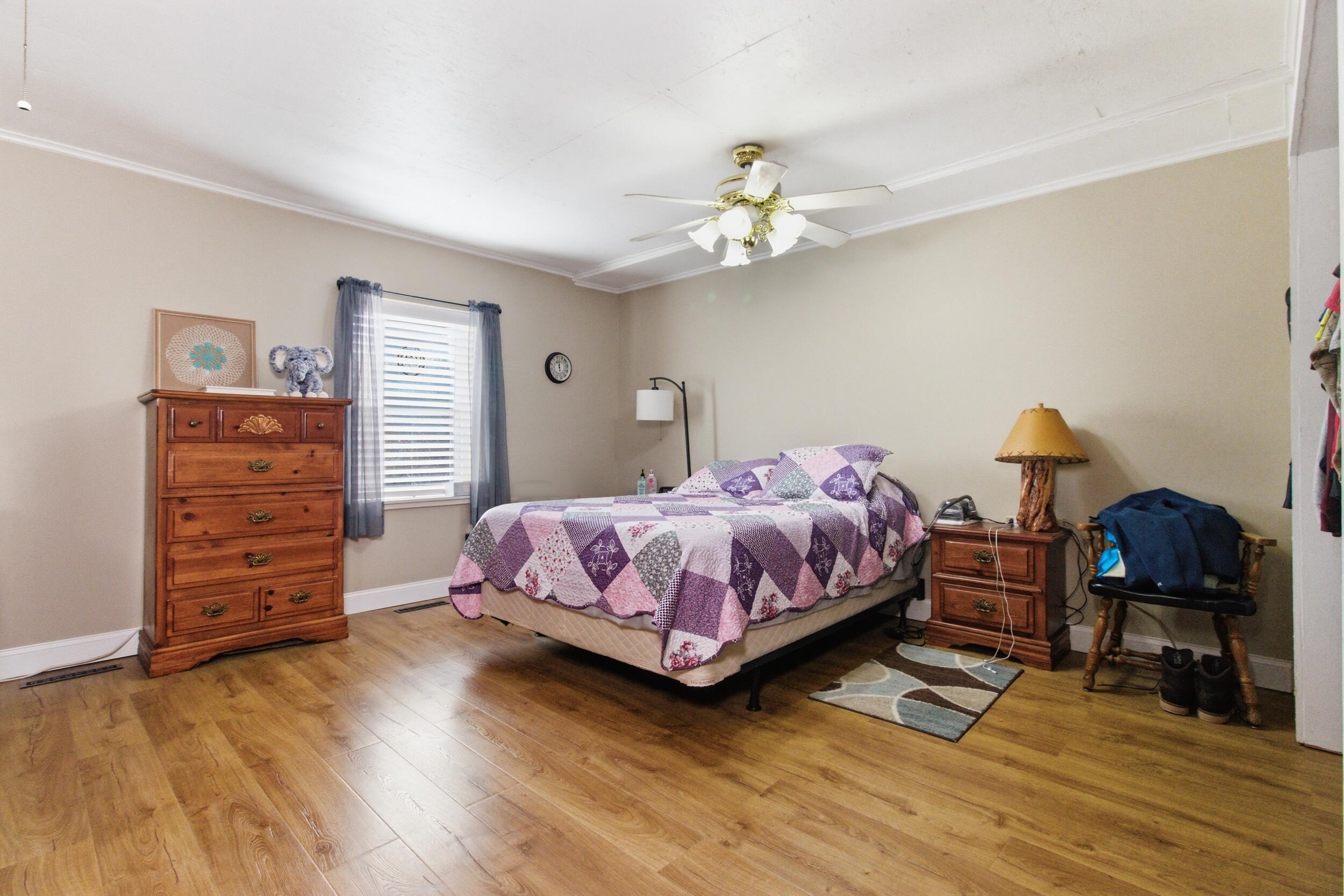 Photo 8 - Residential for sale – 190 W Main Street  Gainesville, MO