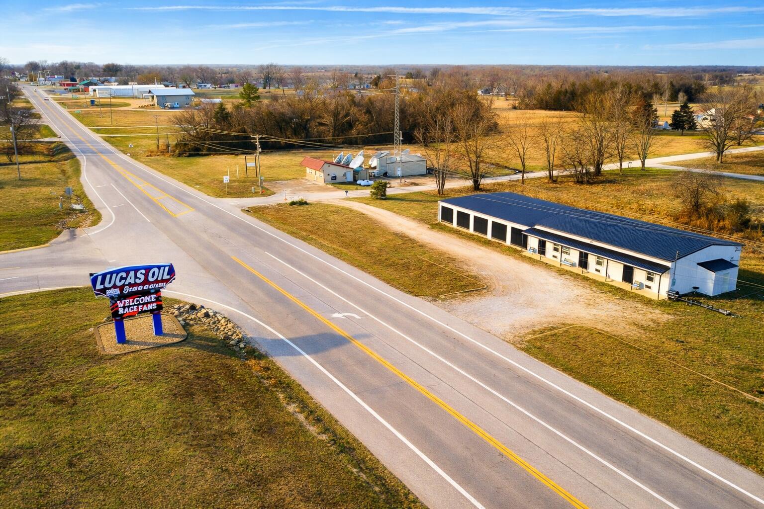 Photo 2 - Commercial Sale for sale – 19265  U.S-54   Wheatland, MO