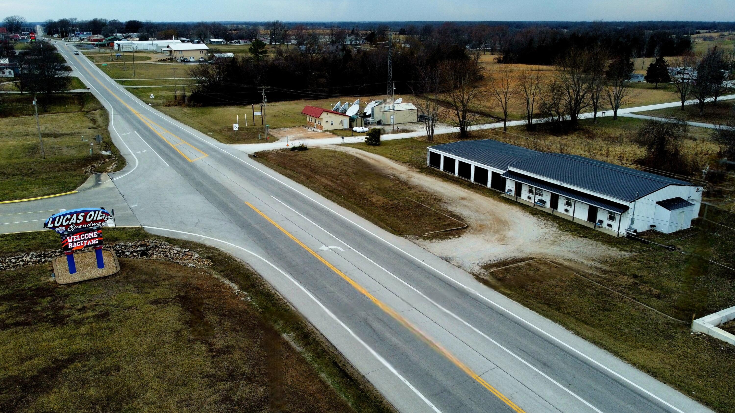 Photo 9 - Commercial Sale for sale – 19265  U.S-54   Wheatland, MO