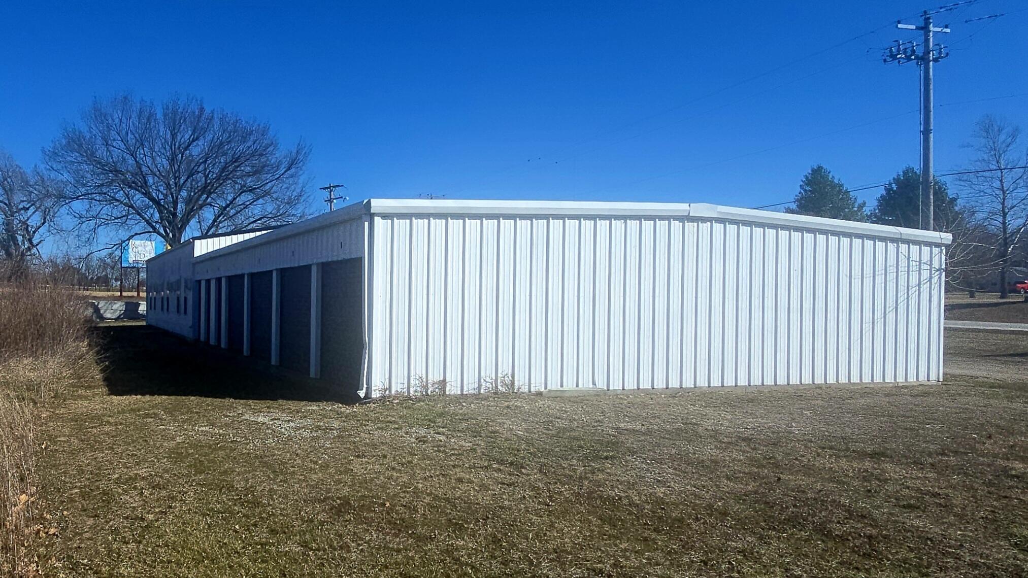 Photo 14 - Commercial Sale for sale – 19265  U.S-54   Wheatland, MO