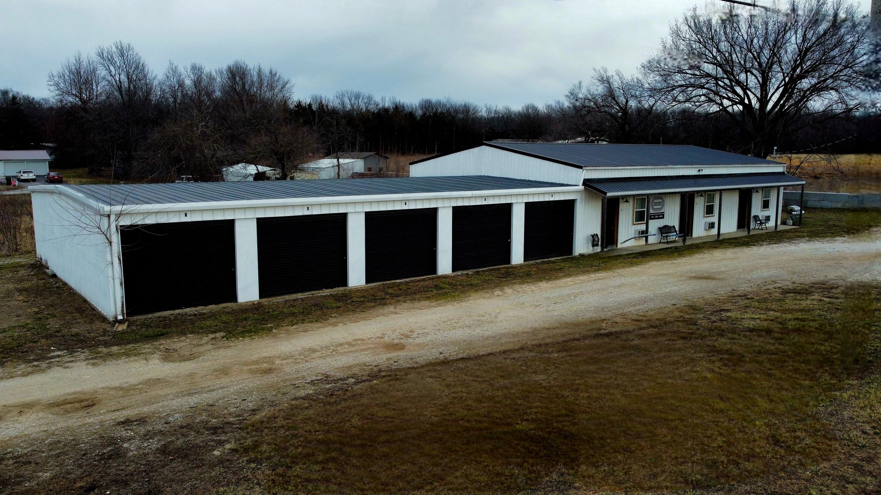 Photo 6 - Commercial Sale for sale – 19265  U.S-54   Wheatland, MO