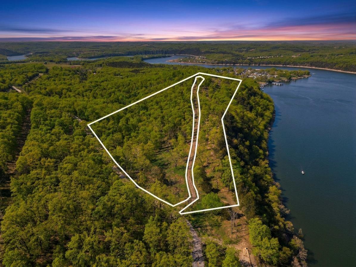 Photo 13 - Land for sale – 000  Long Bend Road  Galena, MO