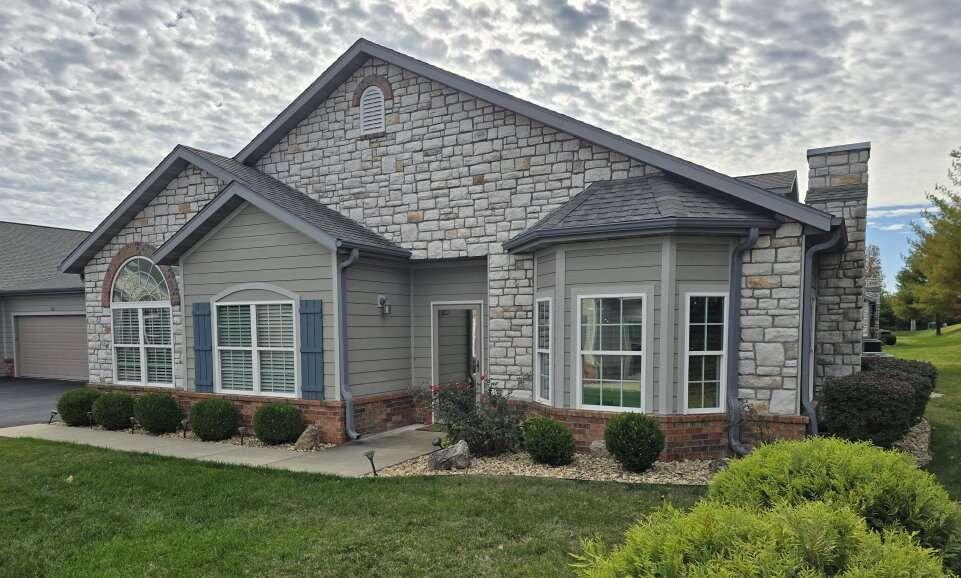 Residential for sale – 152  Rue De Villas Circle  Branson, MO