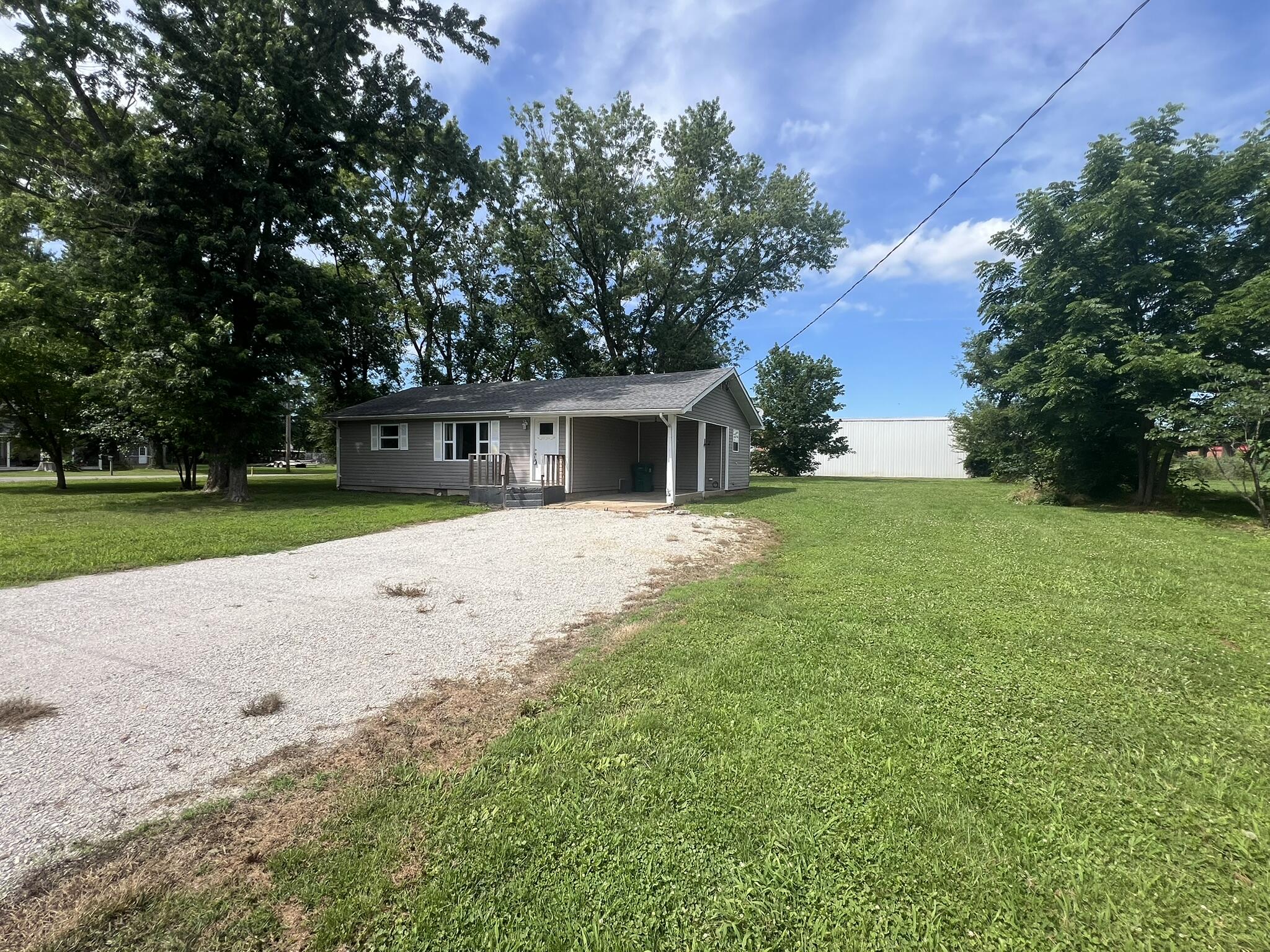 Photo 2 - Residential for sale – 103 E Valley   Willow Springs, MO