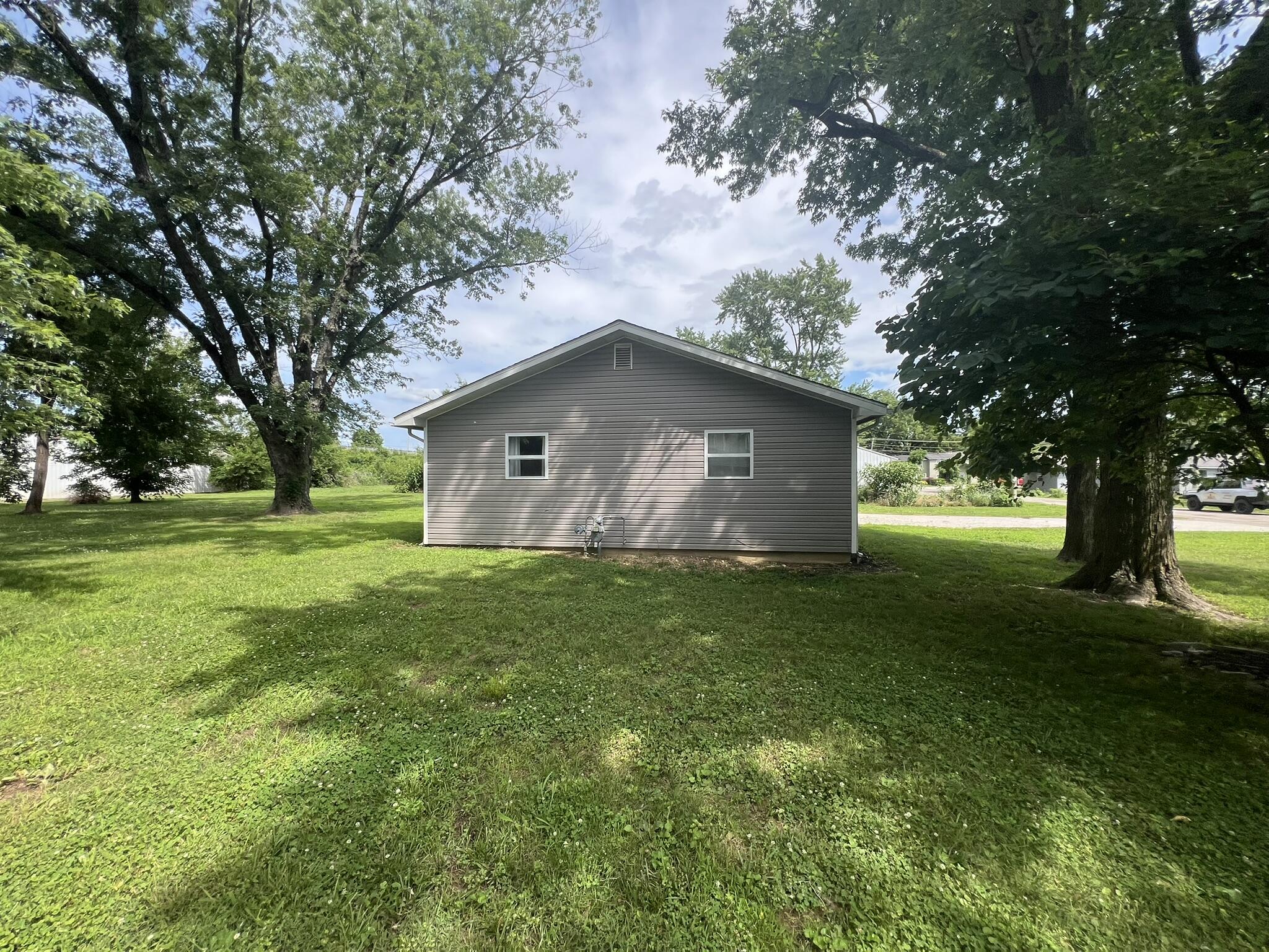 Photo 8 - Residential for sale – 103 E Valley   Willow Springs, MO