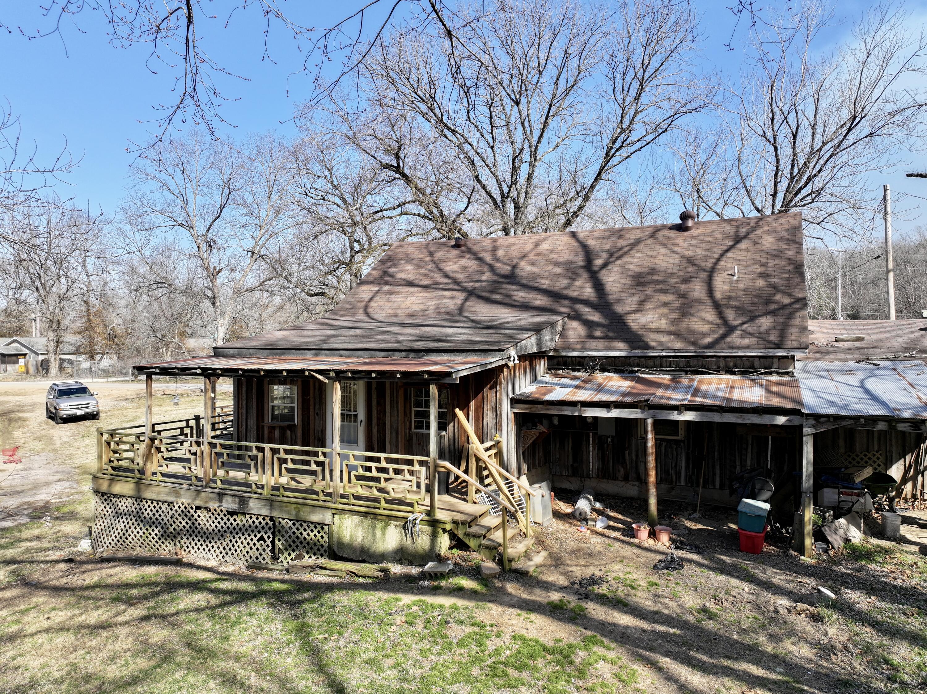 Photo 3 - Residential for sale – 1004  Joyce Street  Van Buren, MO